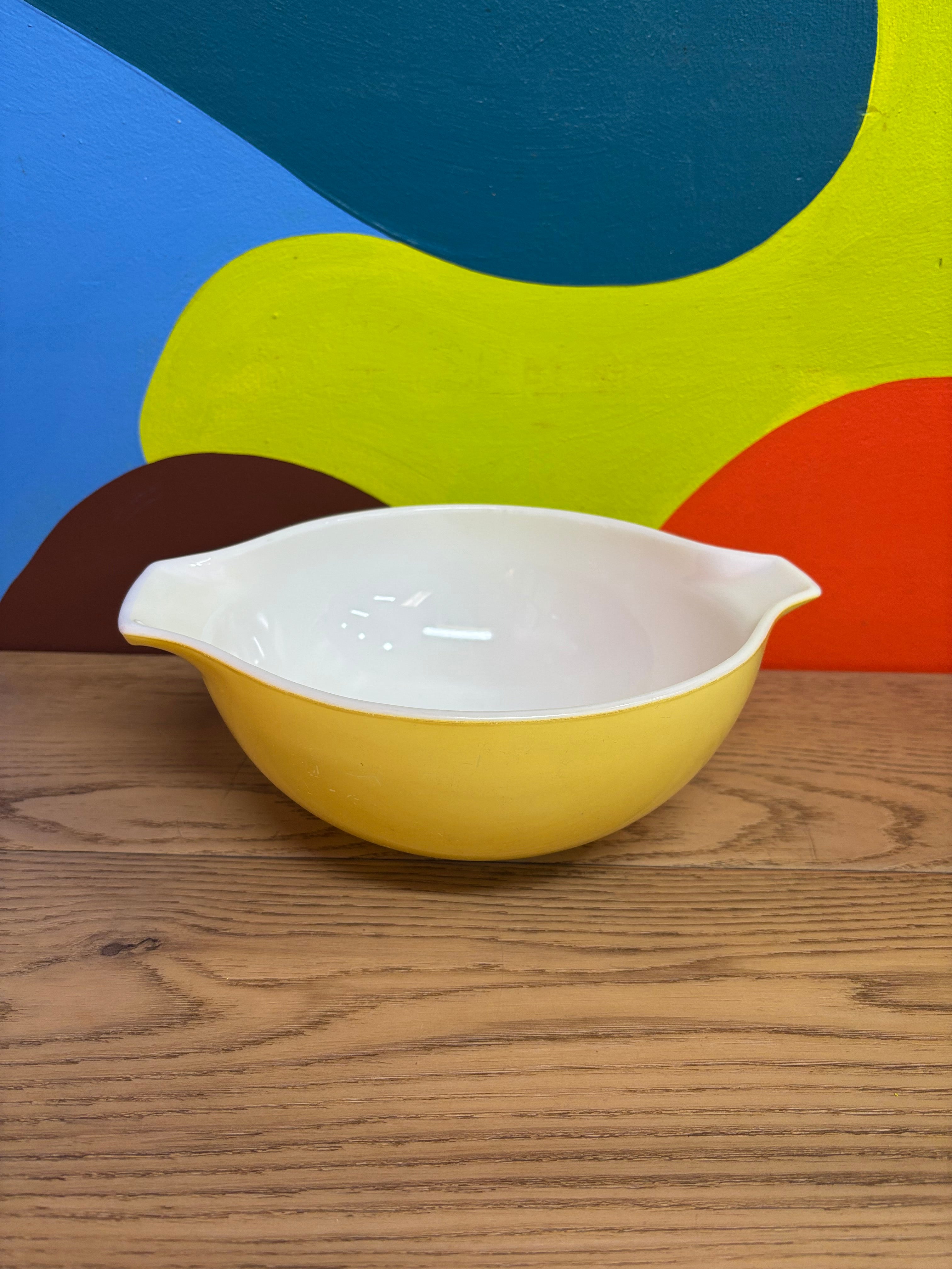 Pyrex Yellow Mixing Bowl - 2 1/2 QT