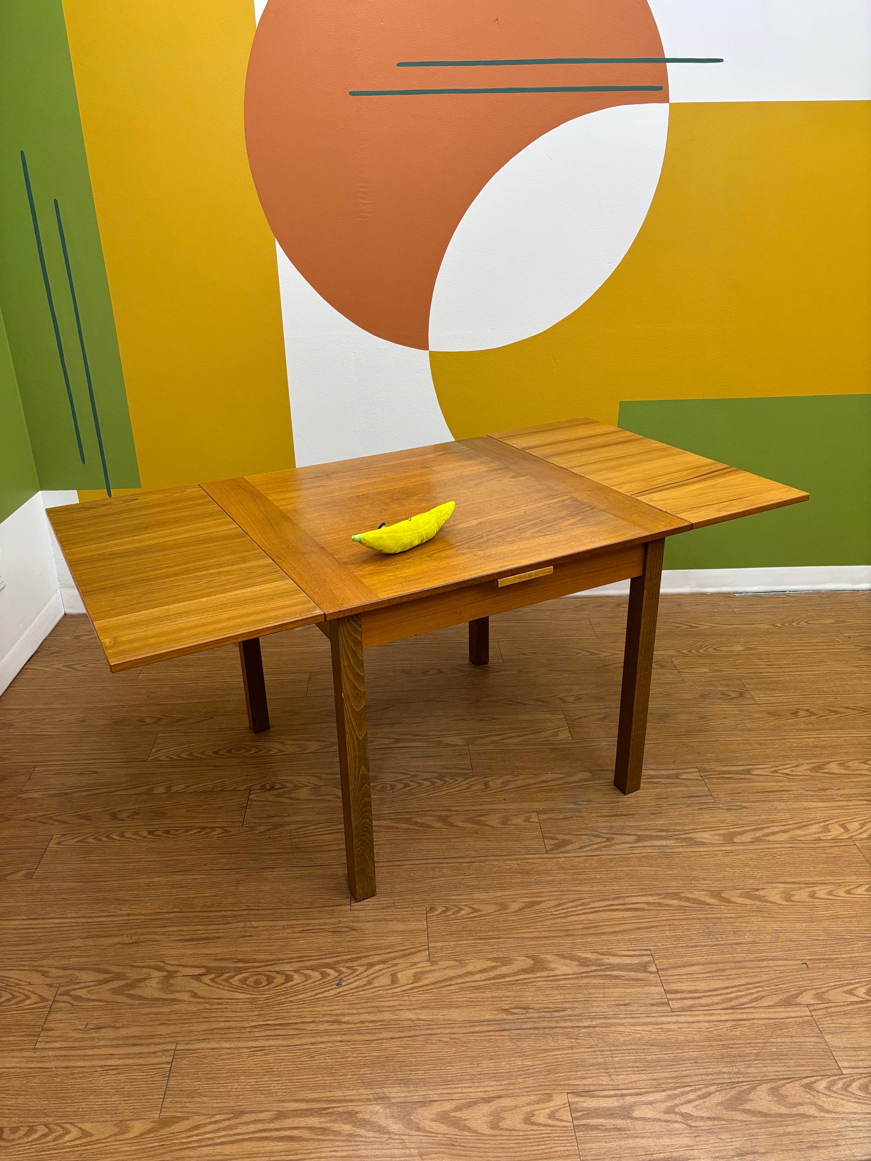 Square Dining Table (Made in Denmark)