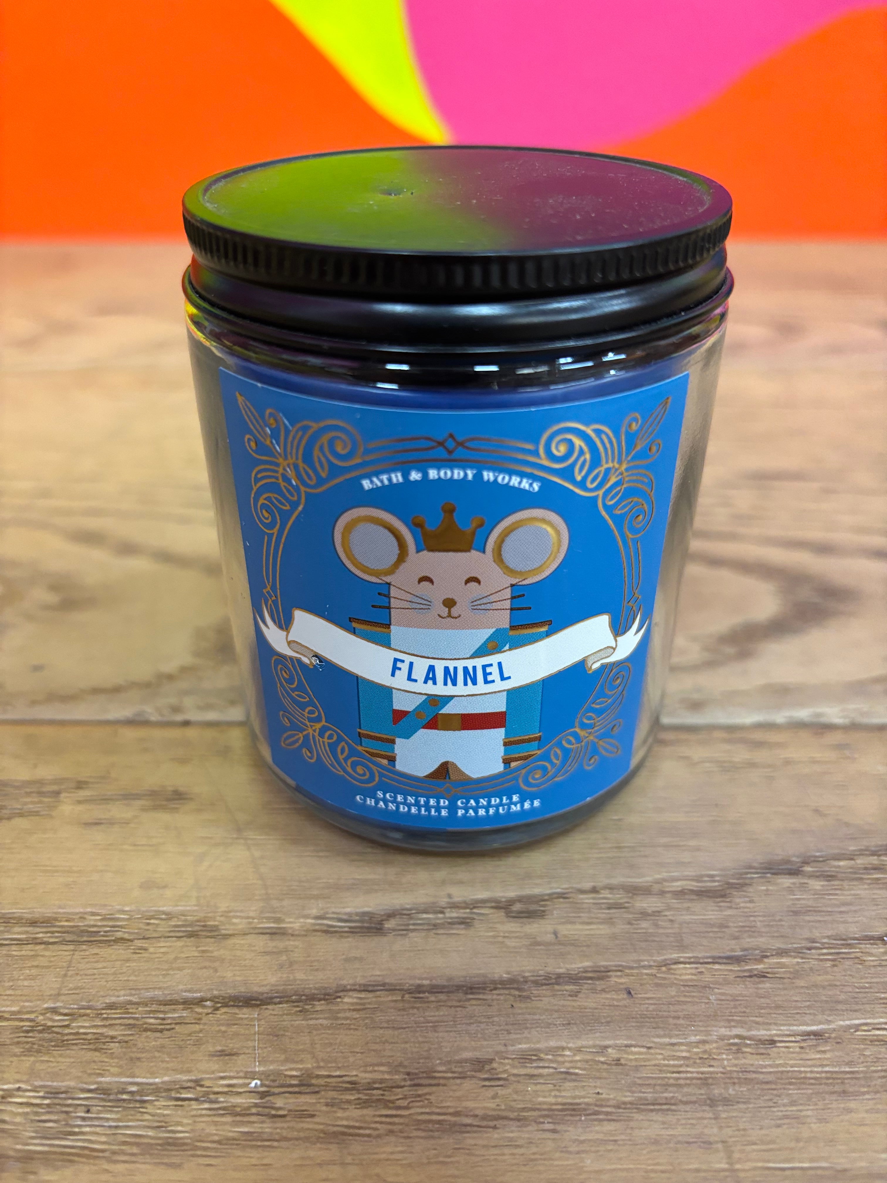1 Wick Flannel Scented Candle