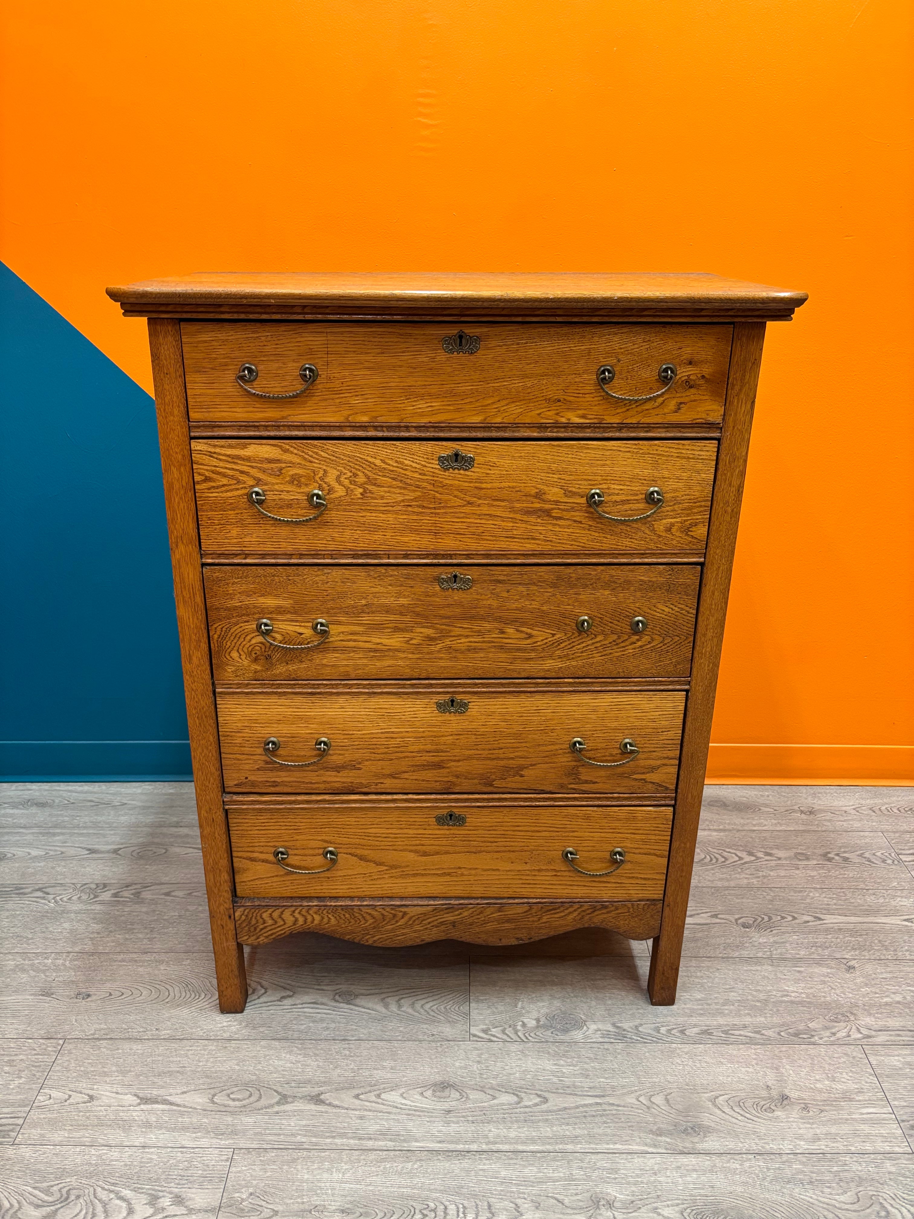 Wood 5 Drawer Dresser