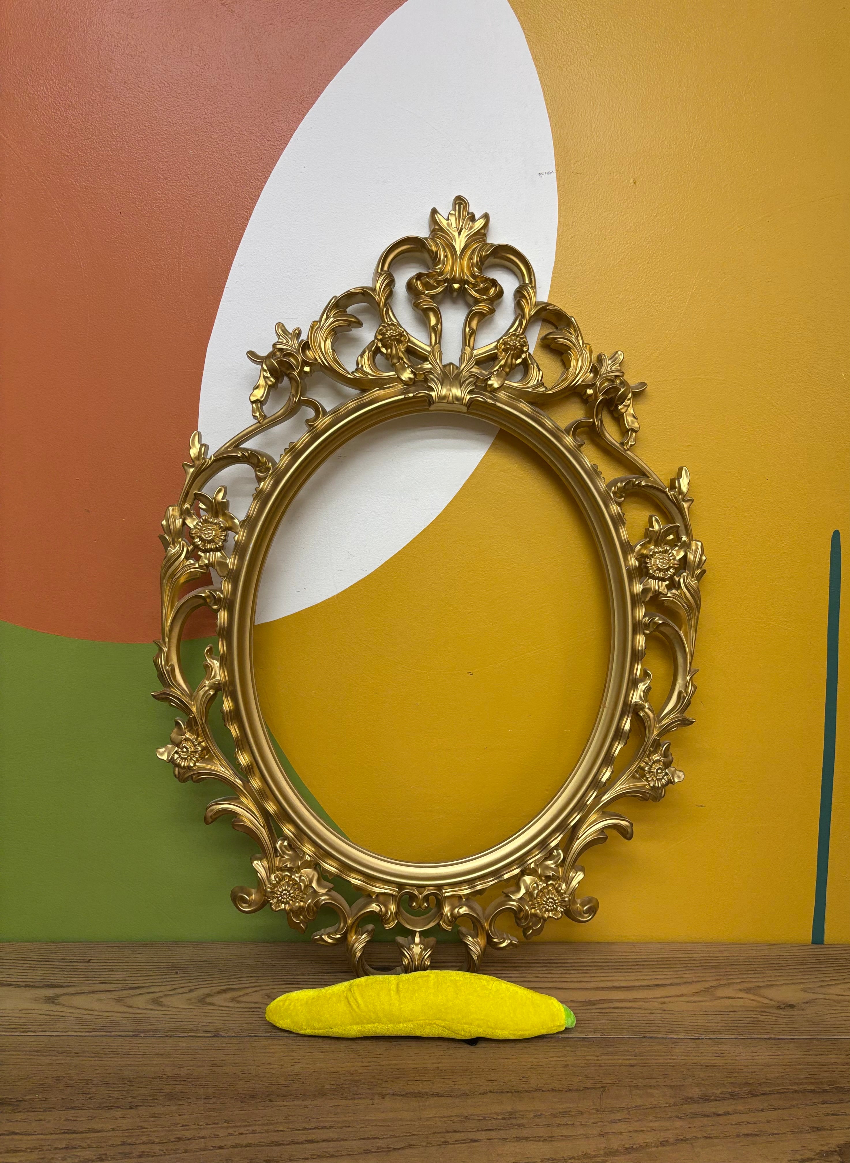 Oval Wall Frame