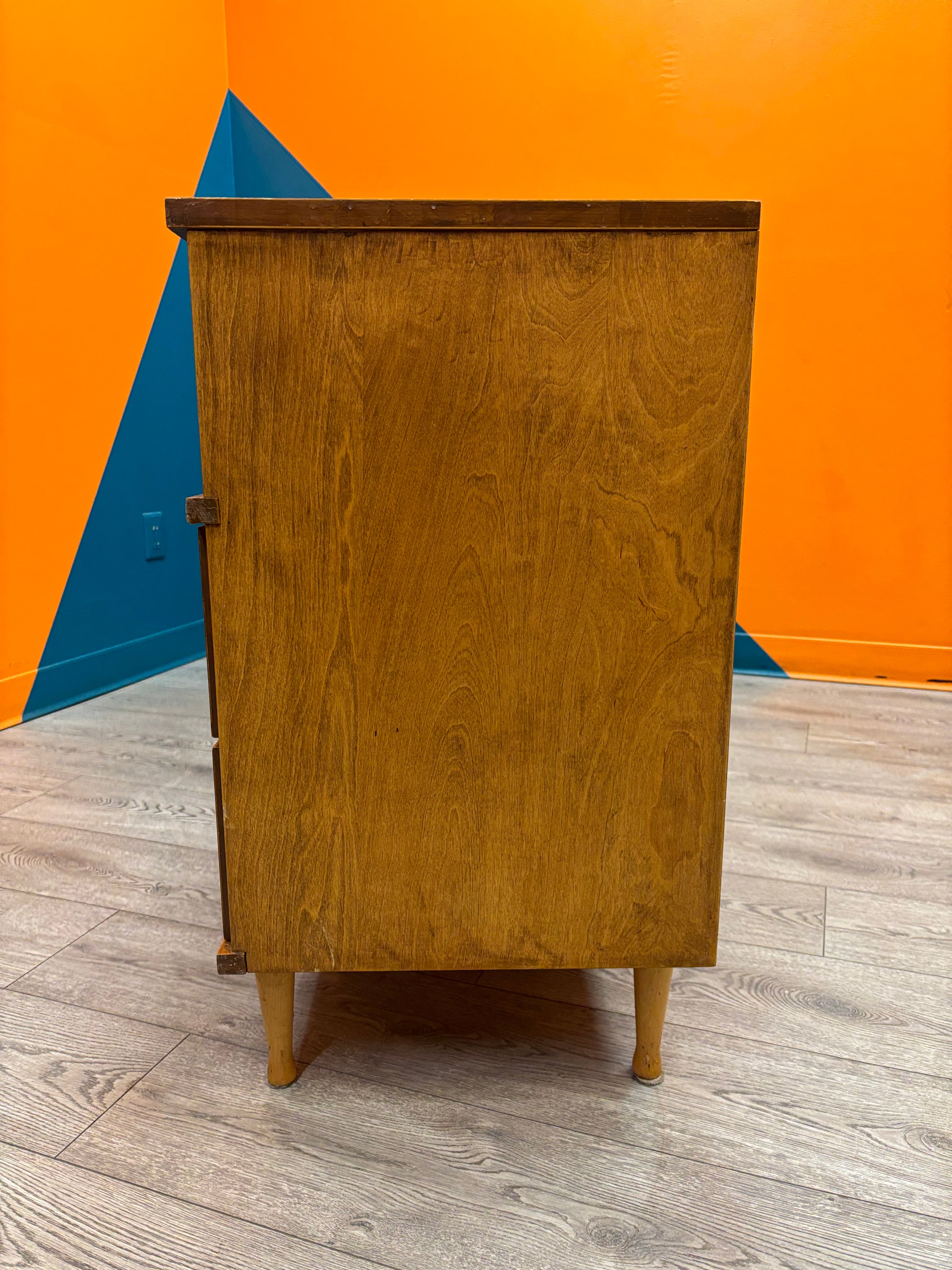 Wood 6 Drawer Dresser (J.W Kilgour & Bro.)