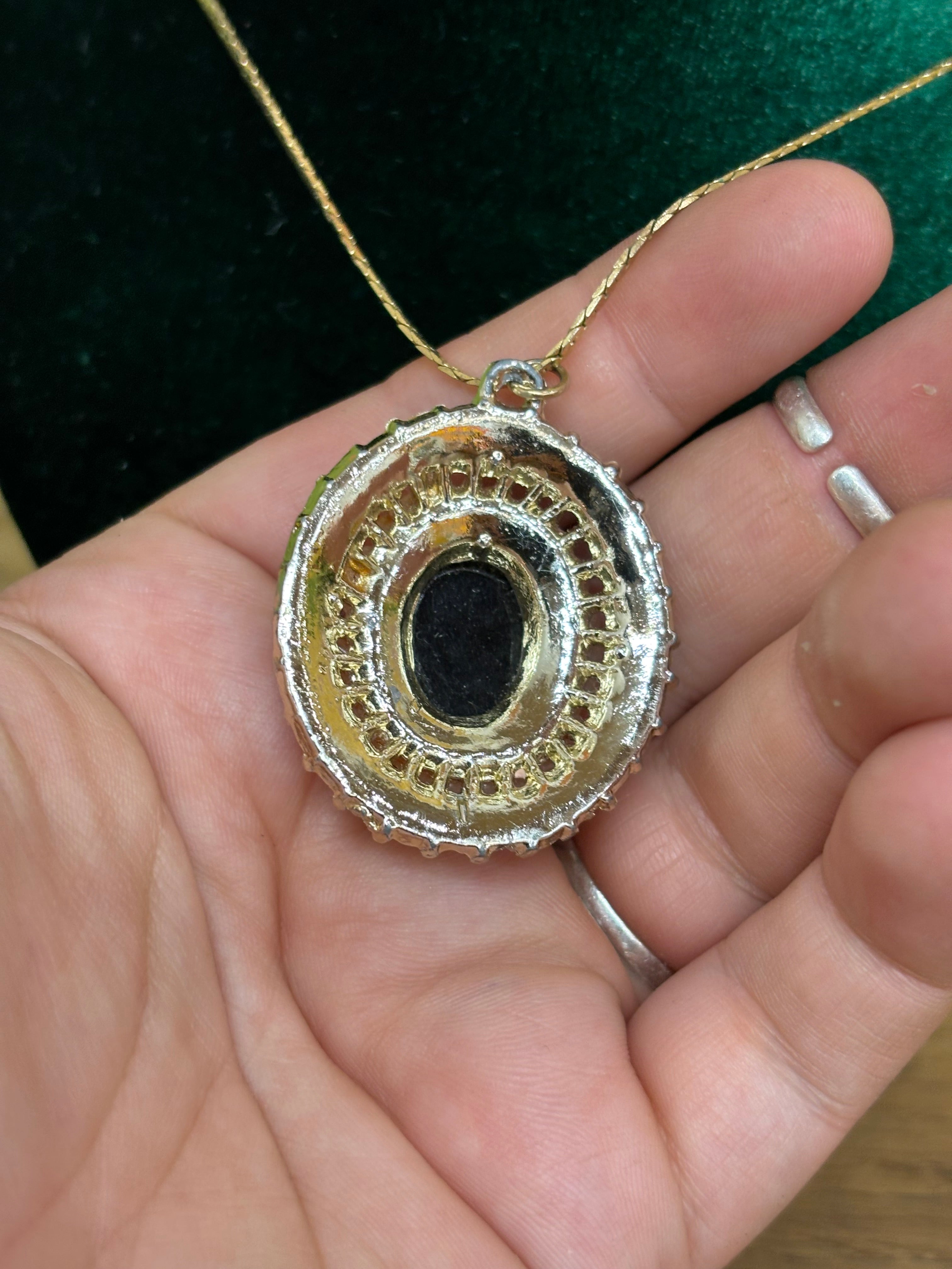 Cameo Pendant Necklace