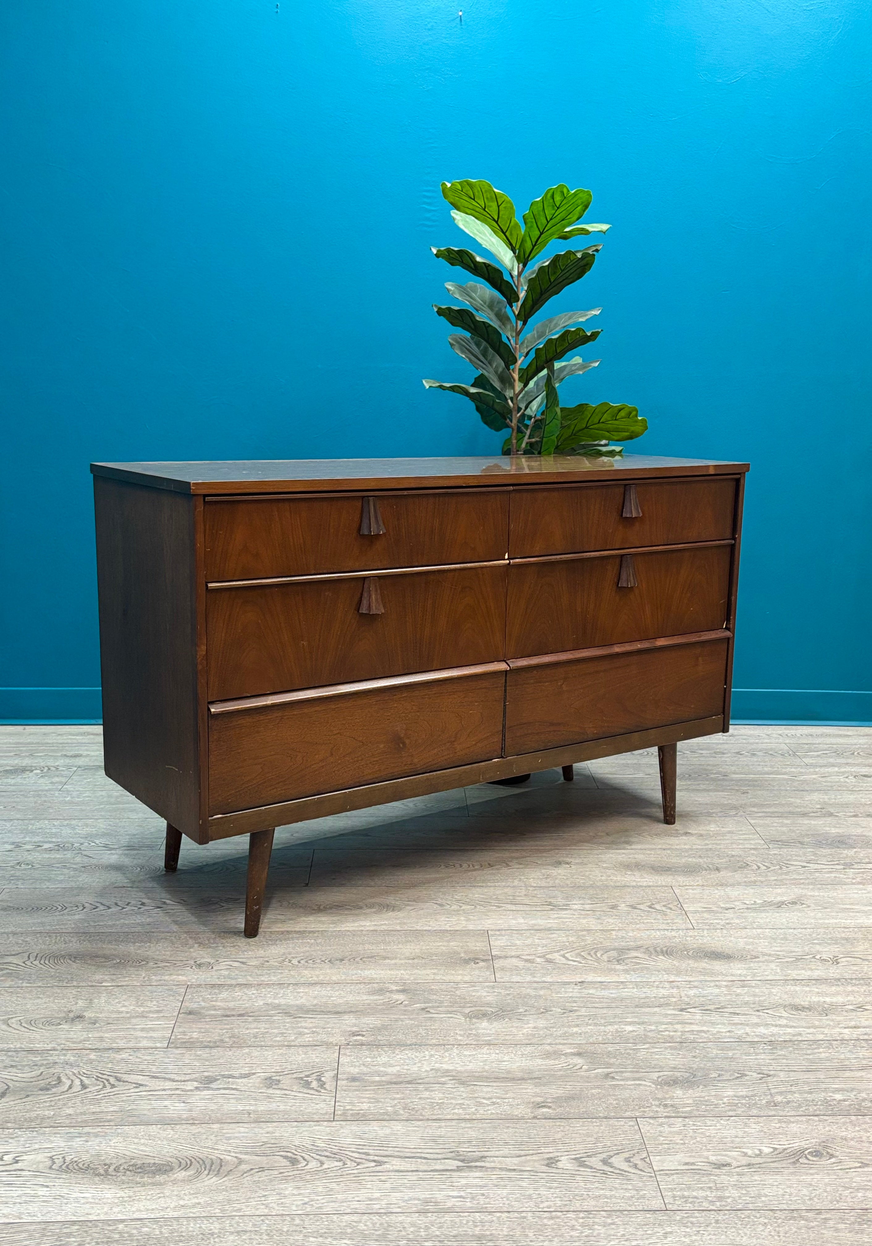 Wood 6 Drawer Dresser