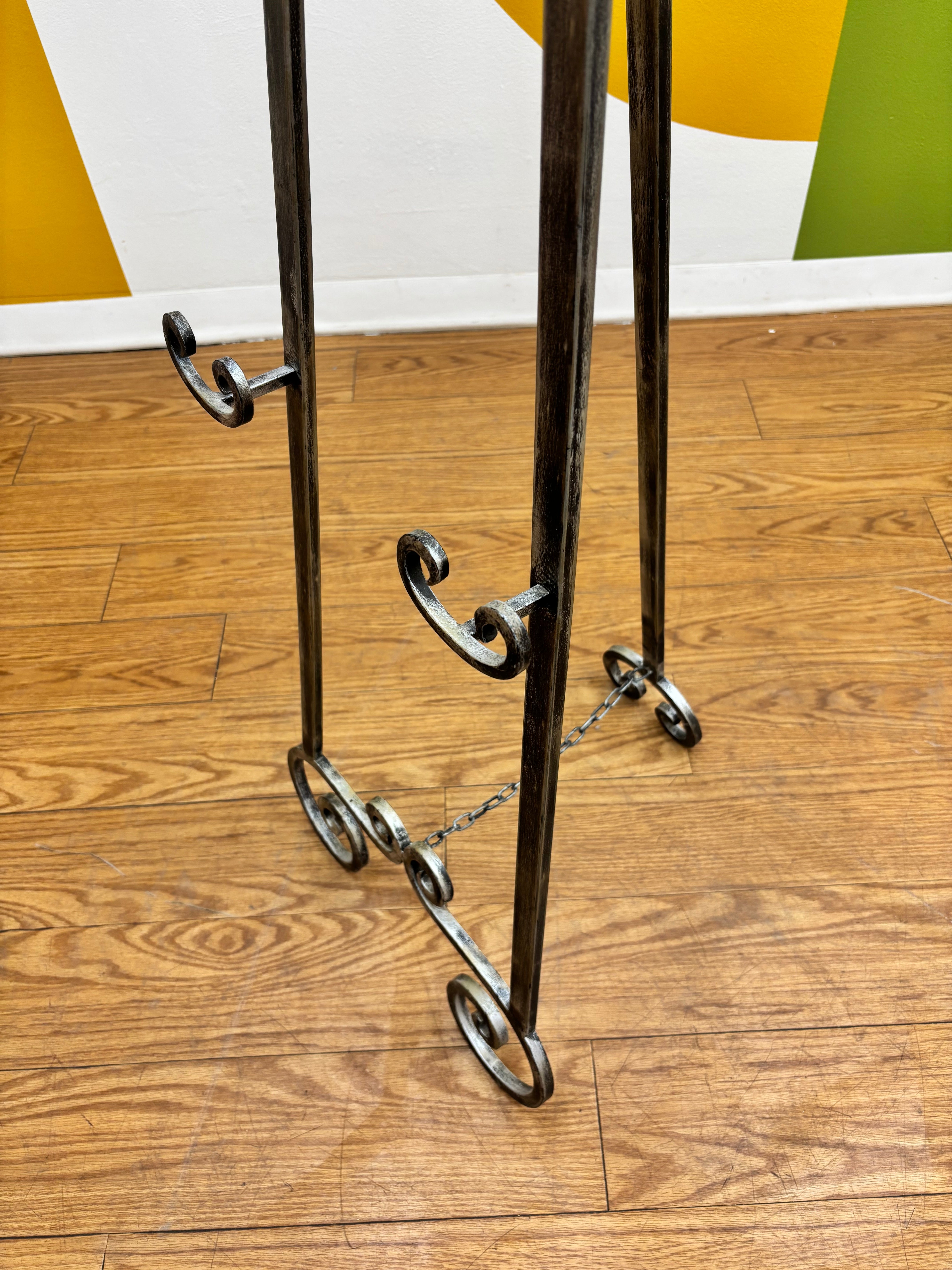 Metal Floor Easel