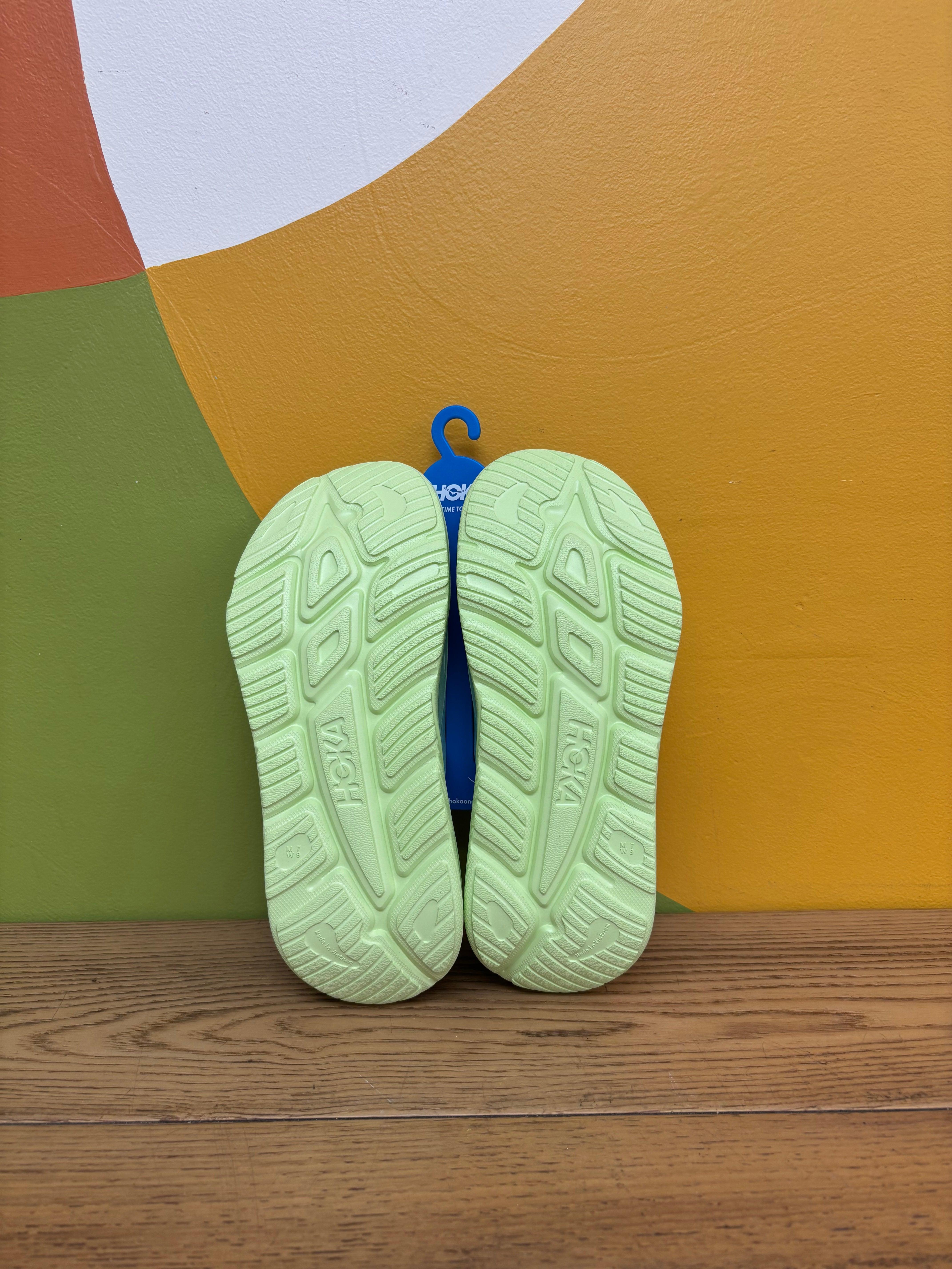 New HOKA Unisex Ora Recovery Sandal (Size 9W, 7M)