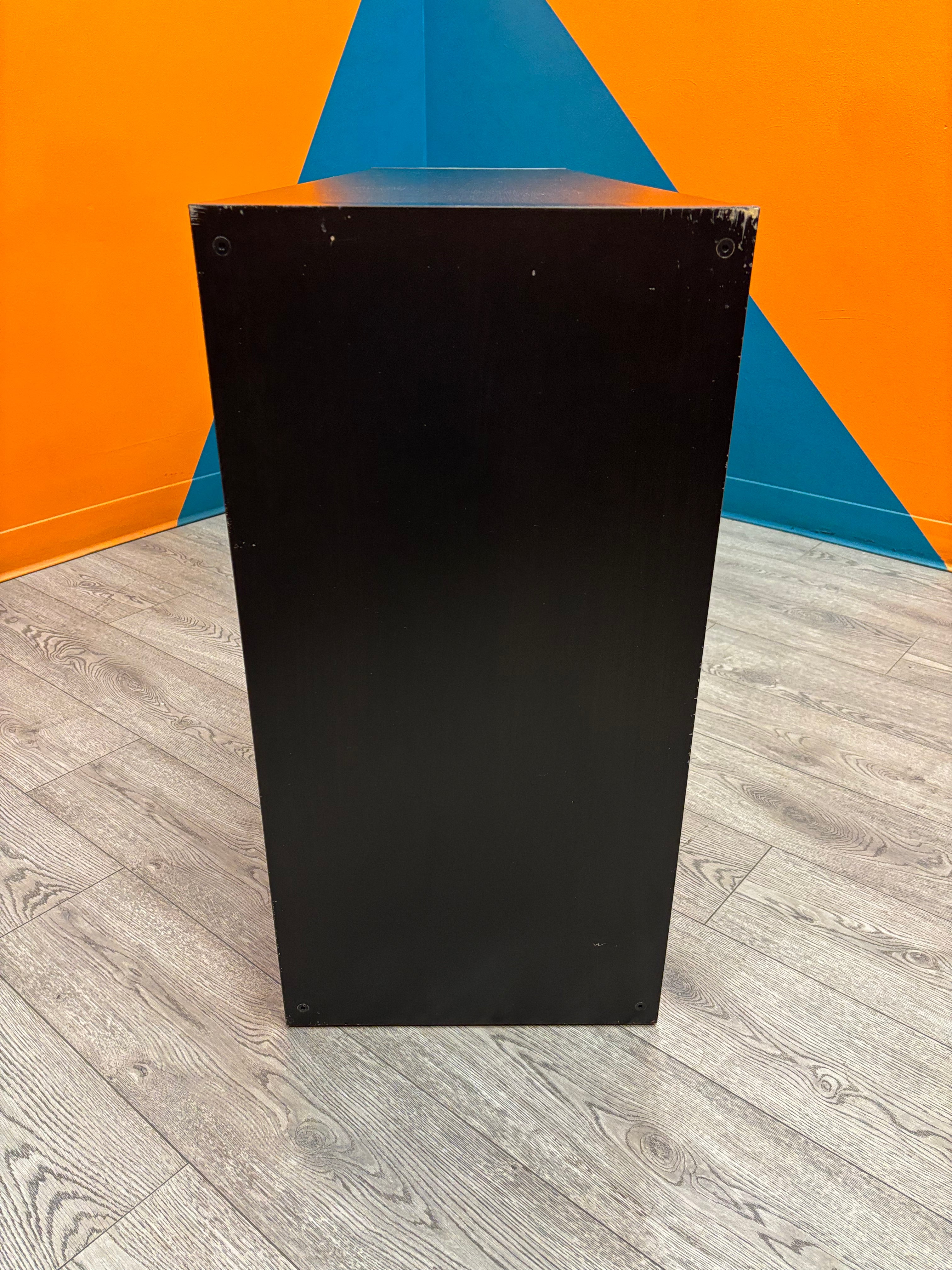 Kallax Shelf - 8 Cube