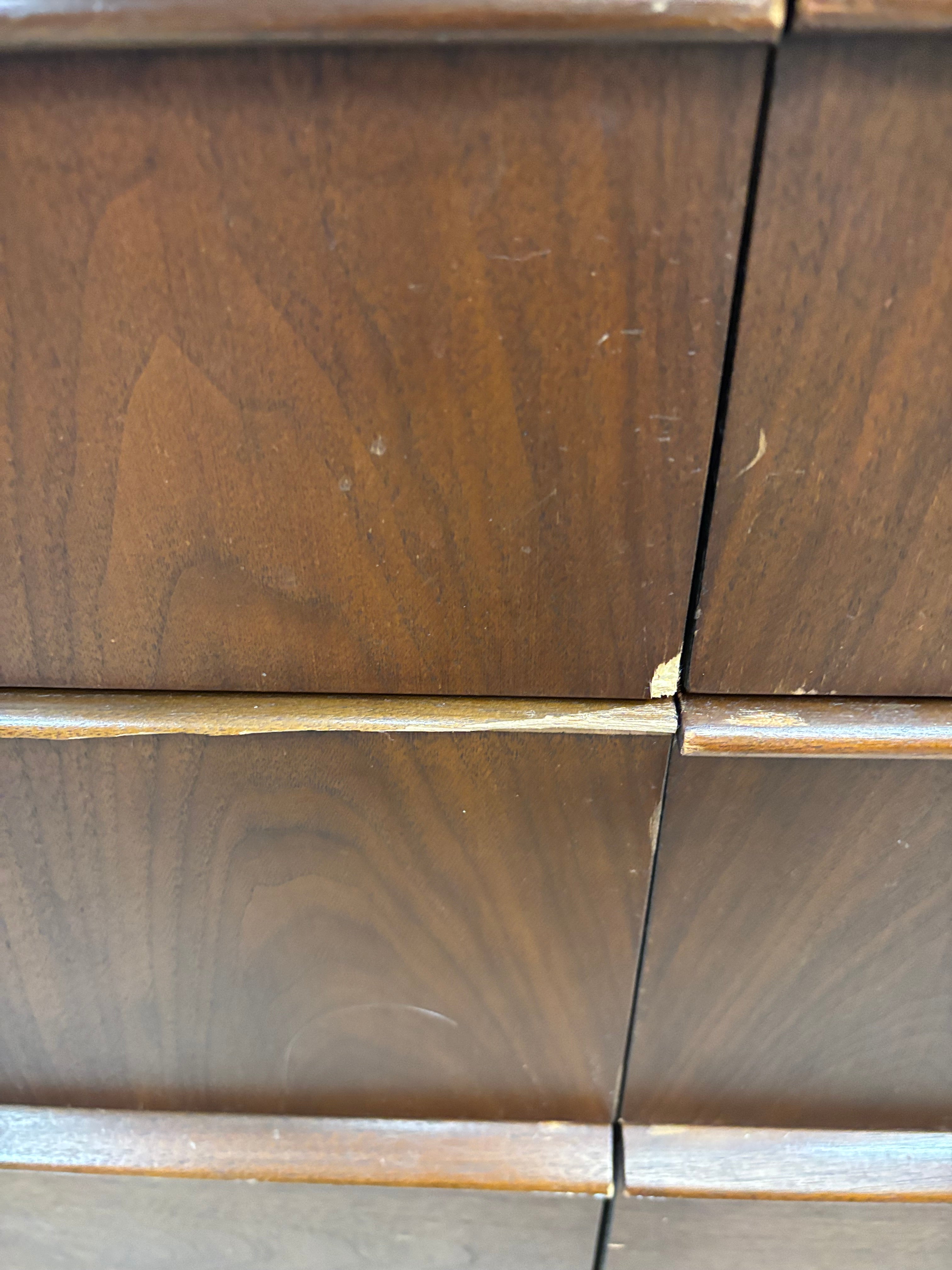 Wood 6 Drawer Dresser