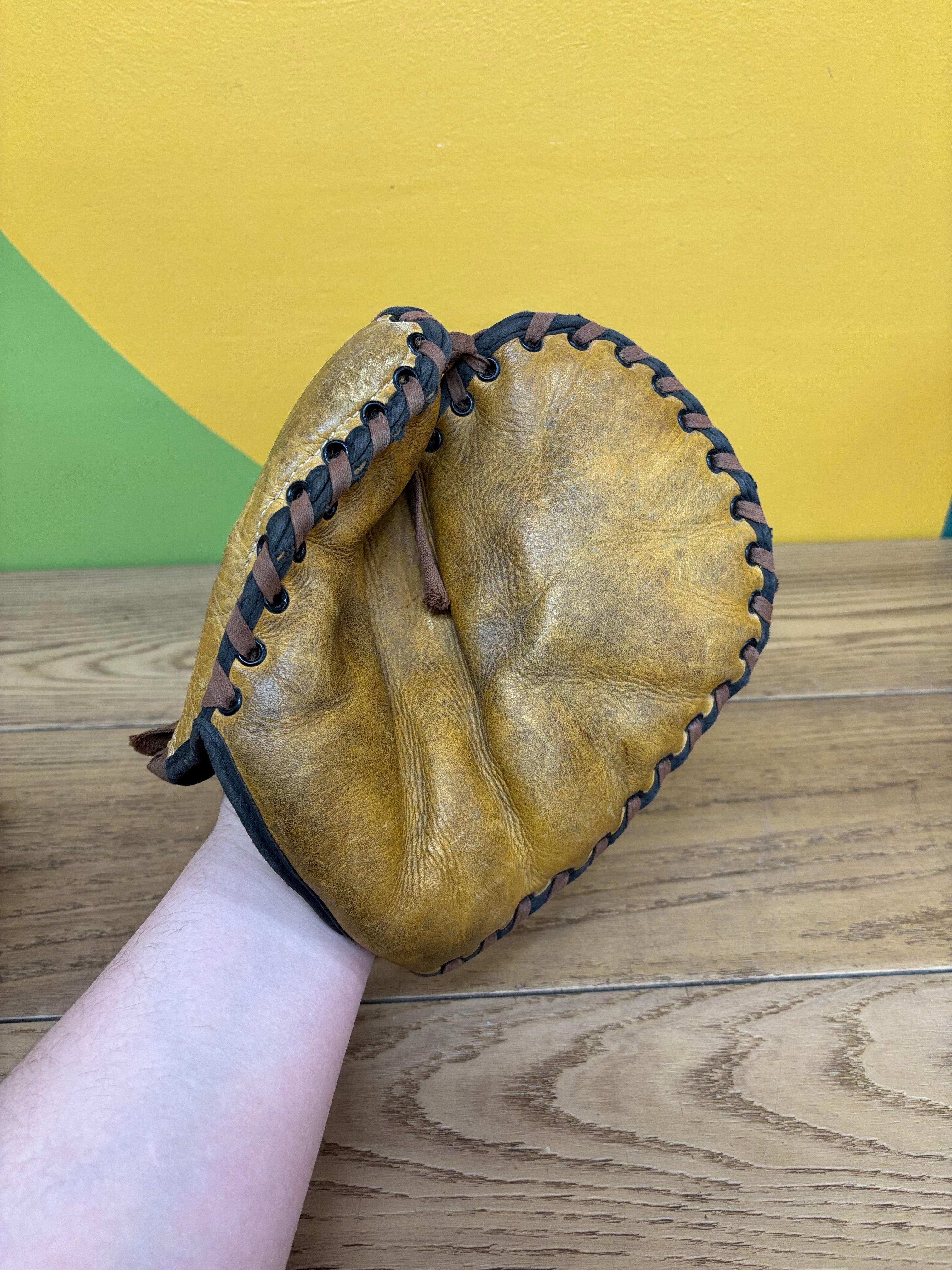 Baseball Mitt