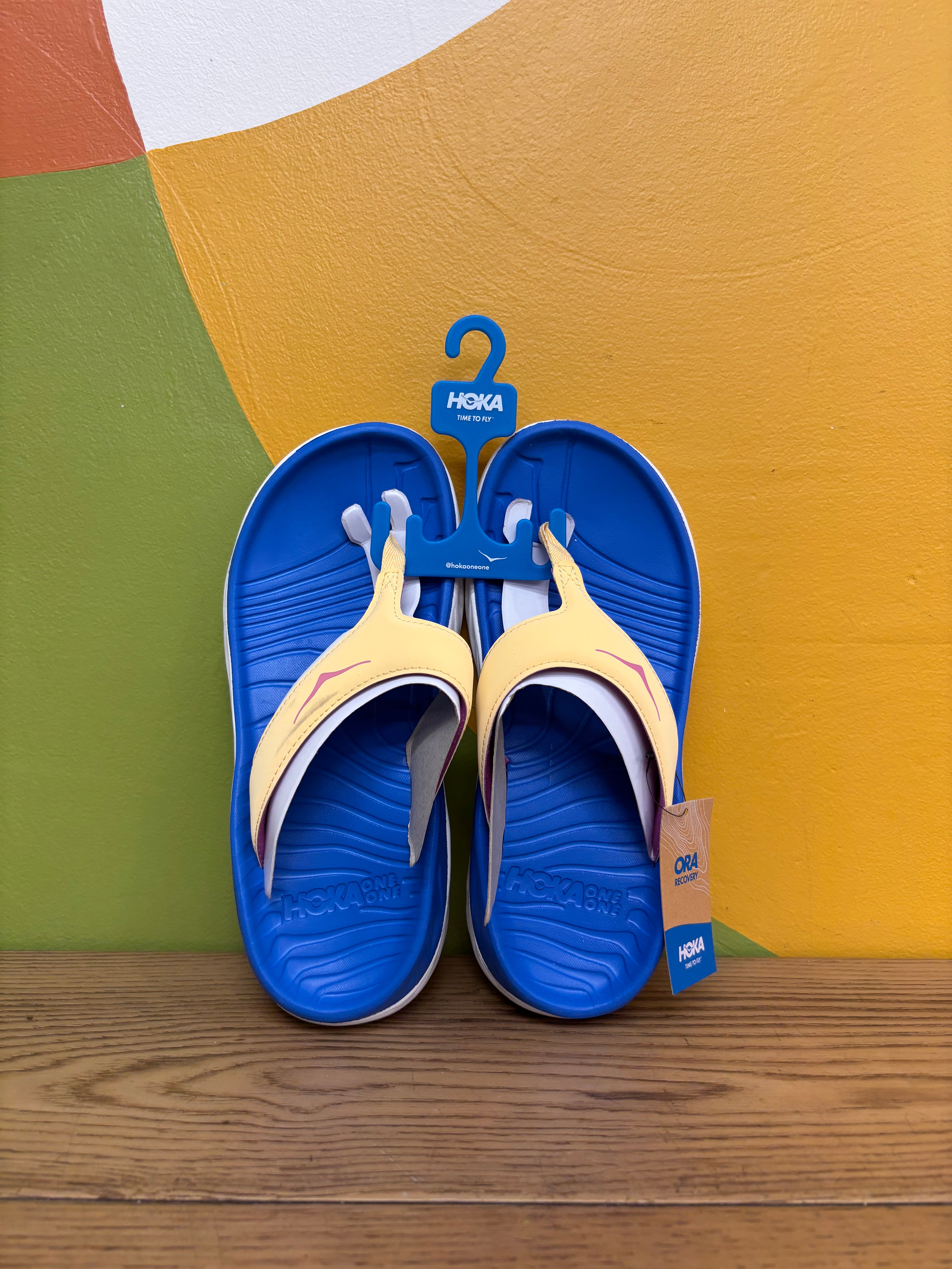 HOKA Ora Recovery Flip Flop (Women Size 8) NEW