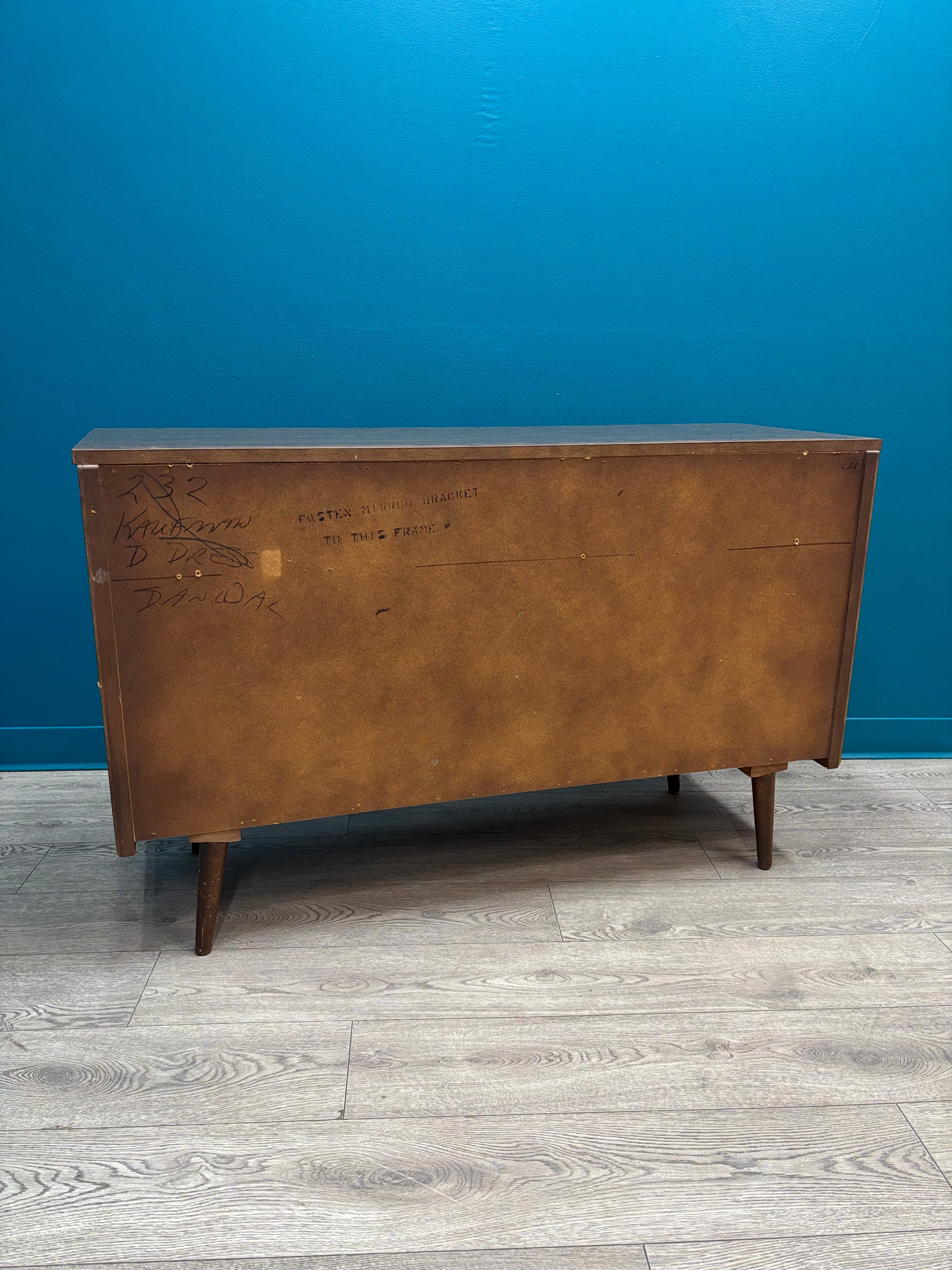 Wood 6 Drawer Dresser