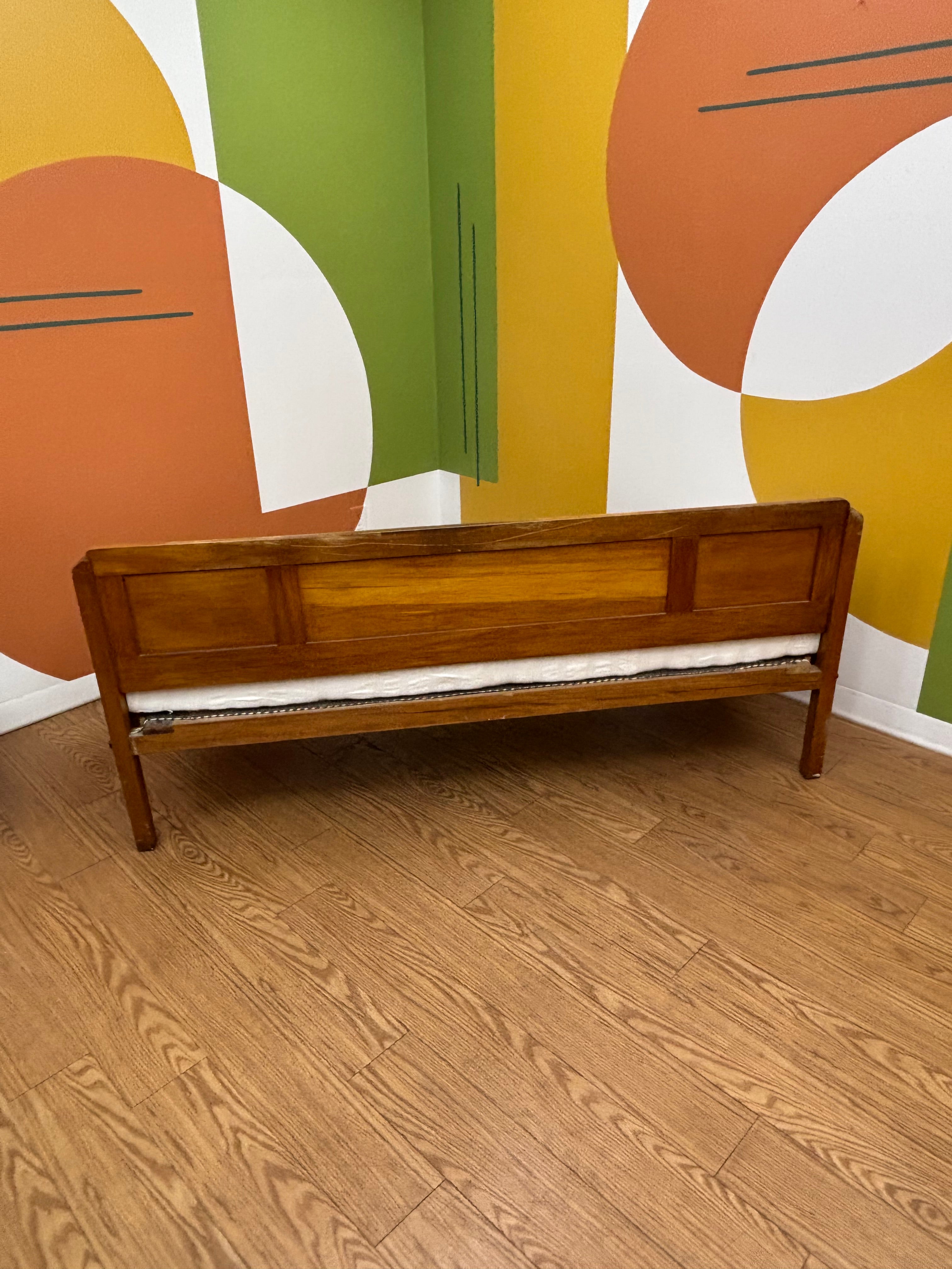 Wood Daybed