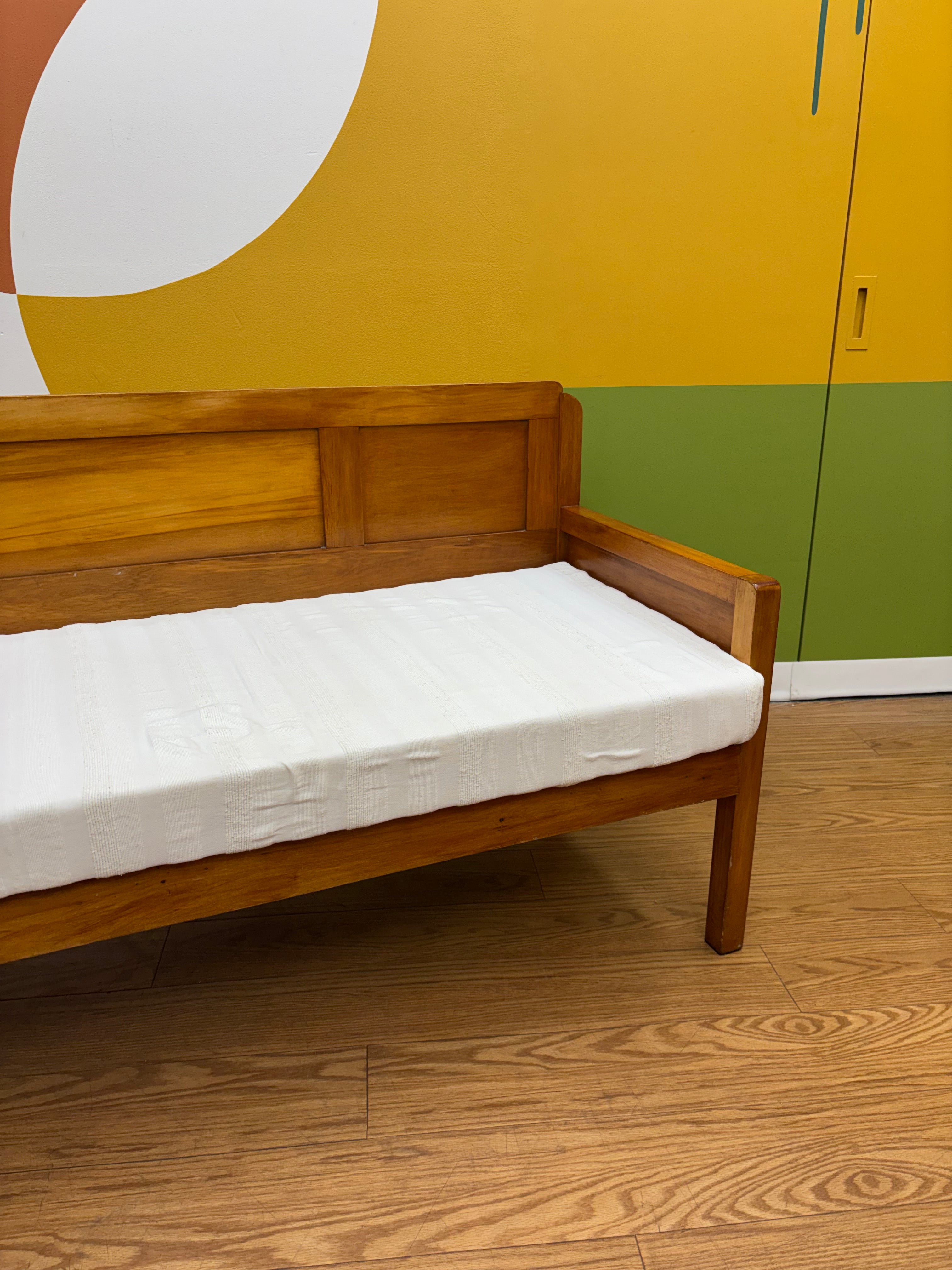 Wood Daybed