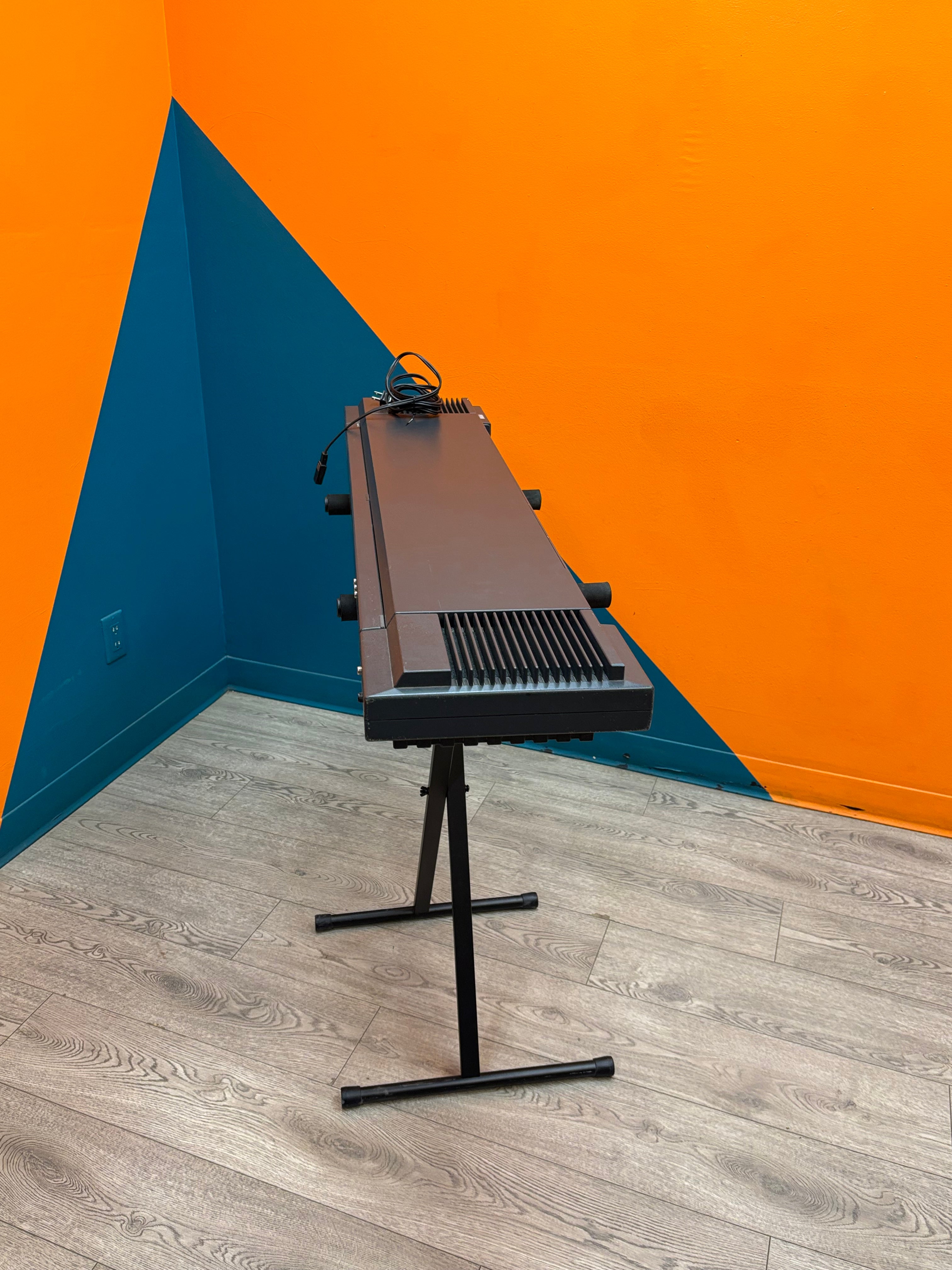 Yamaha PS-6100 Electronic Keyboard & Stand