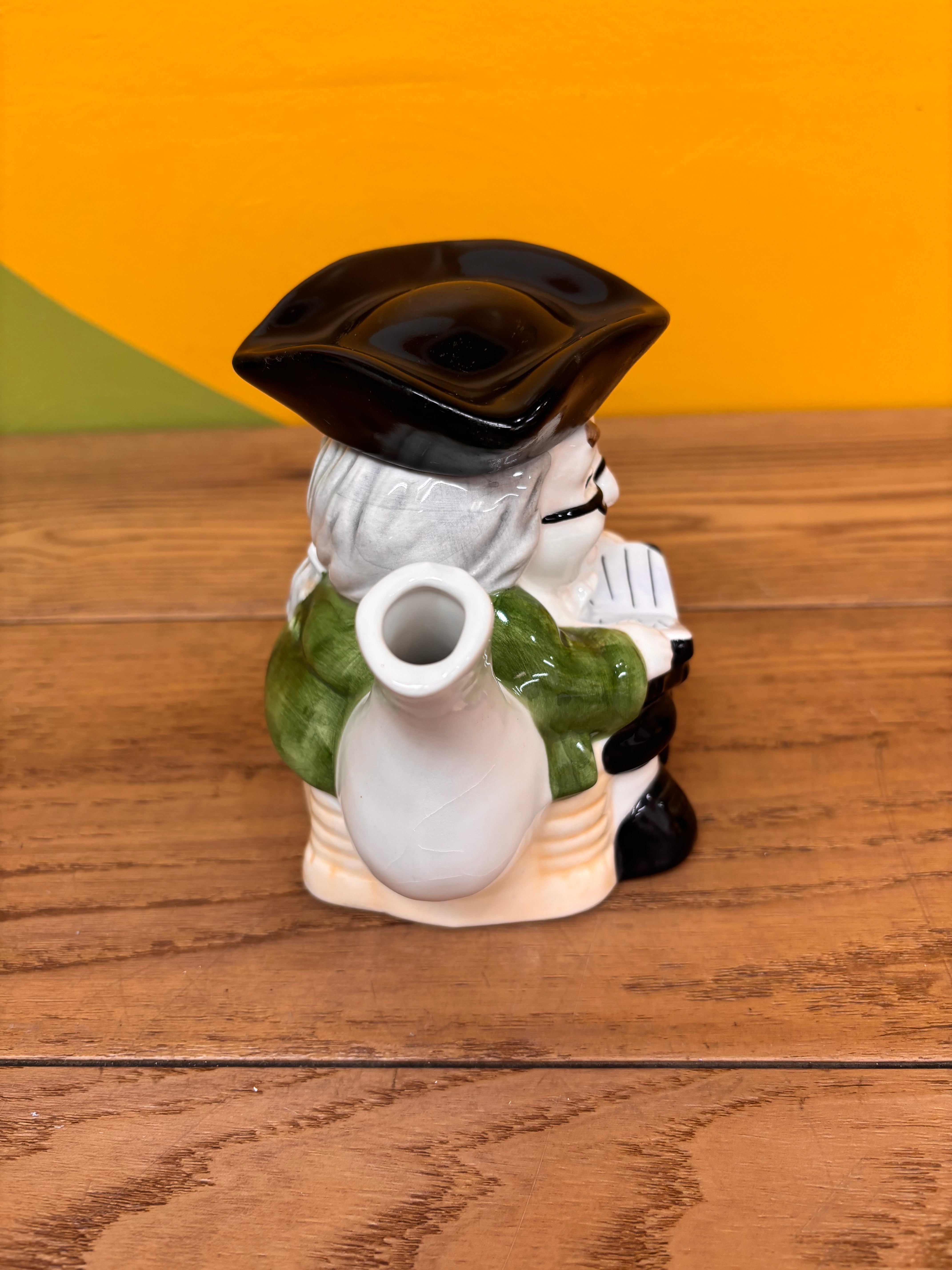 Toby Scholar Teapot