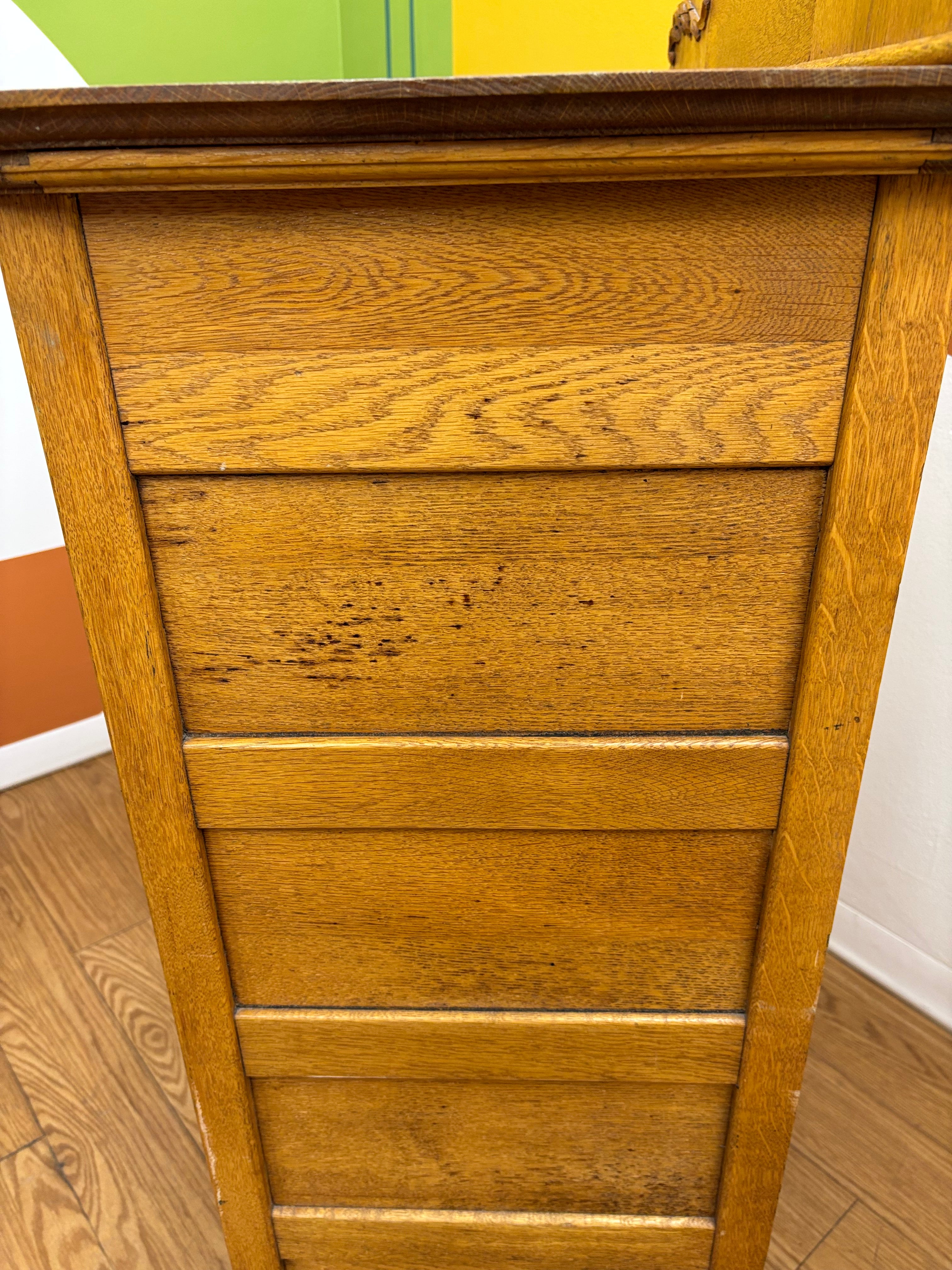 Chest of Drawers with Vanity Mirror