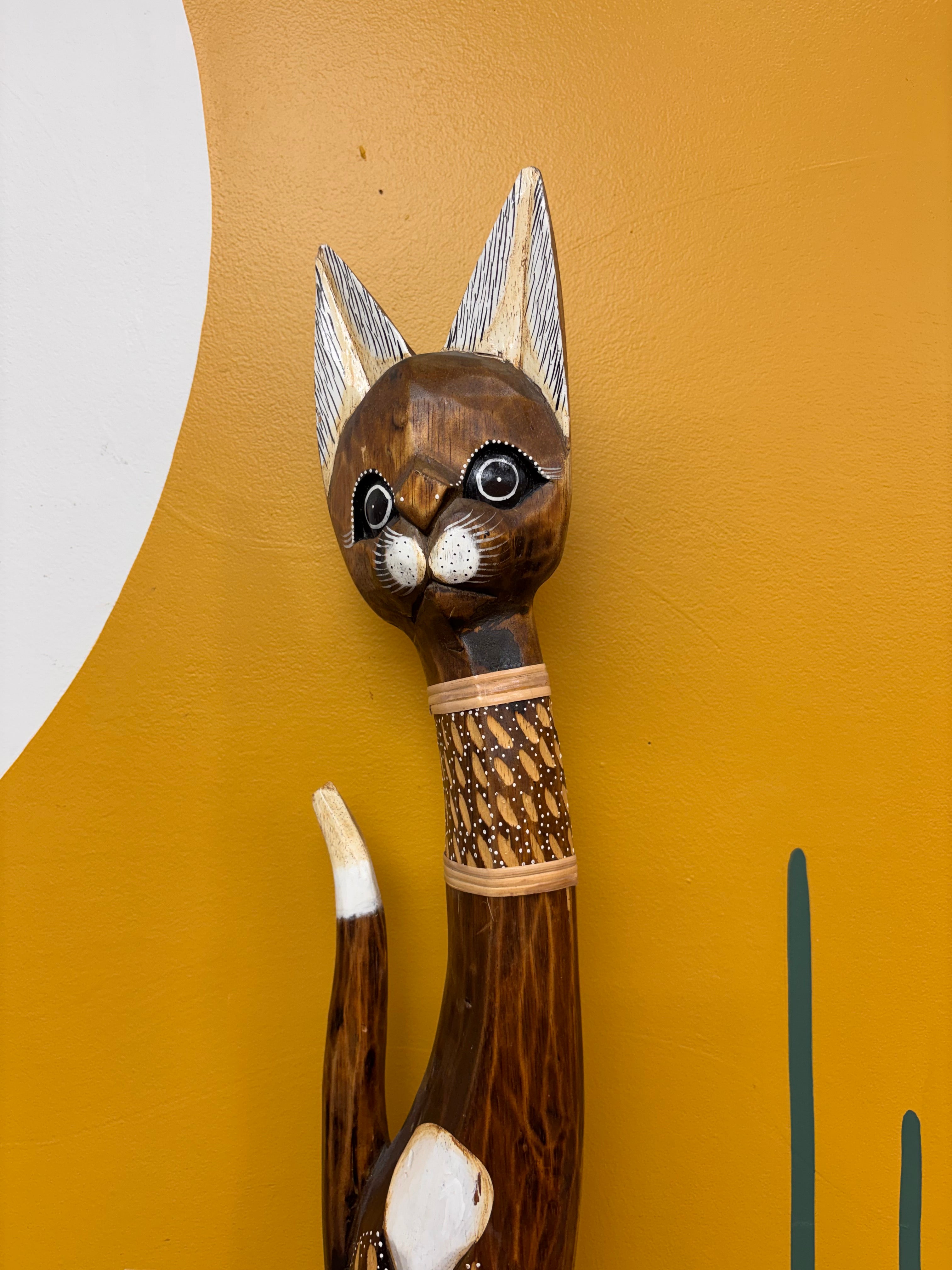 Wood Cat Figurine Family