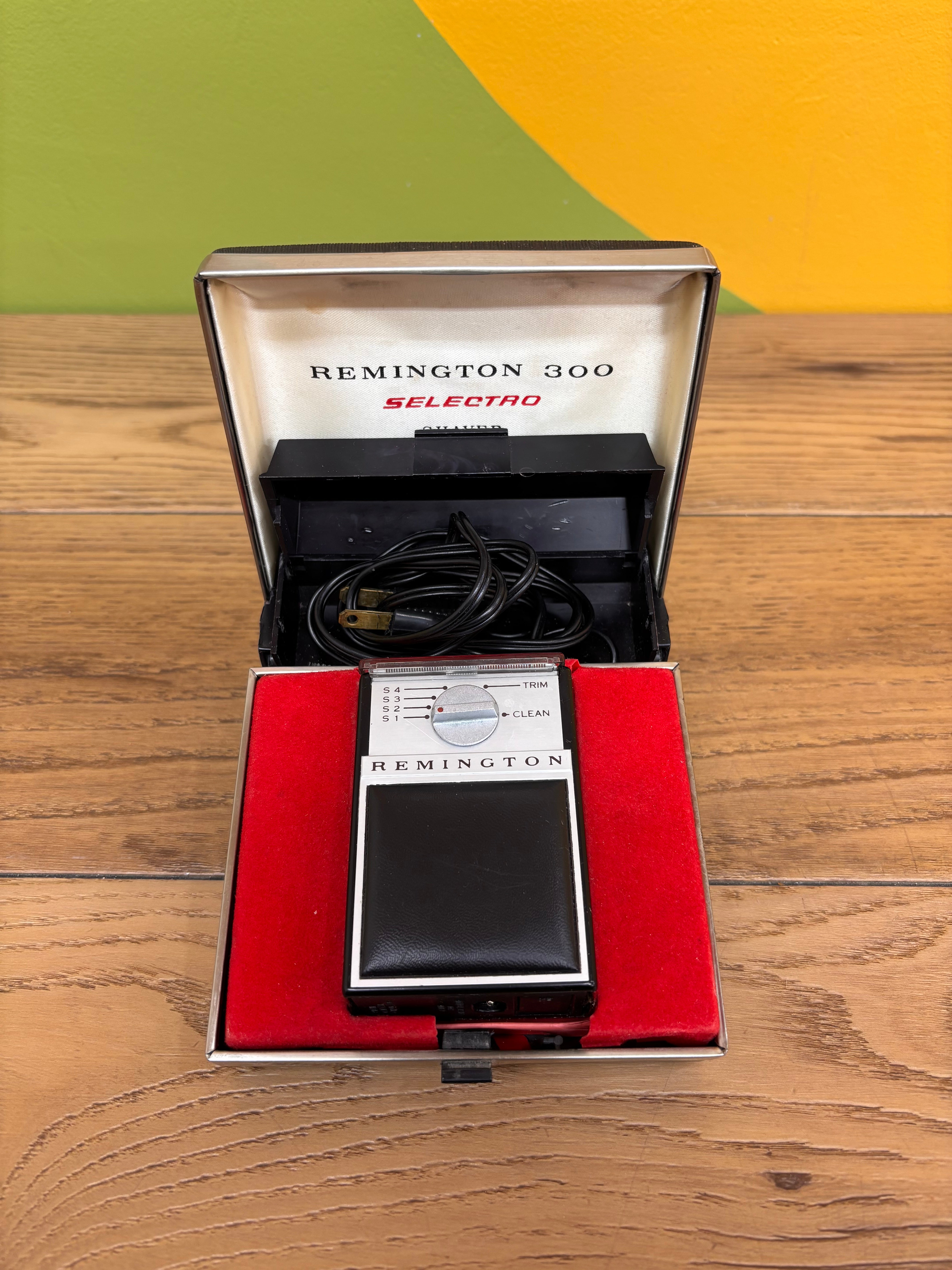 Remington 300 Selectro Shaver