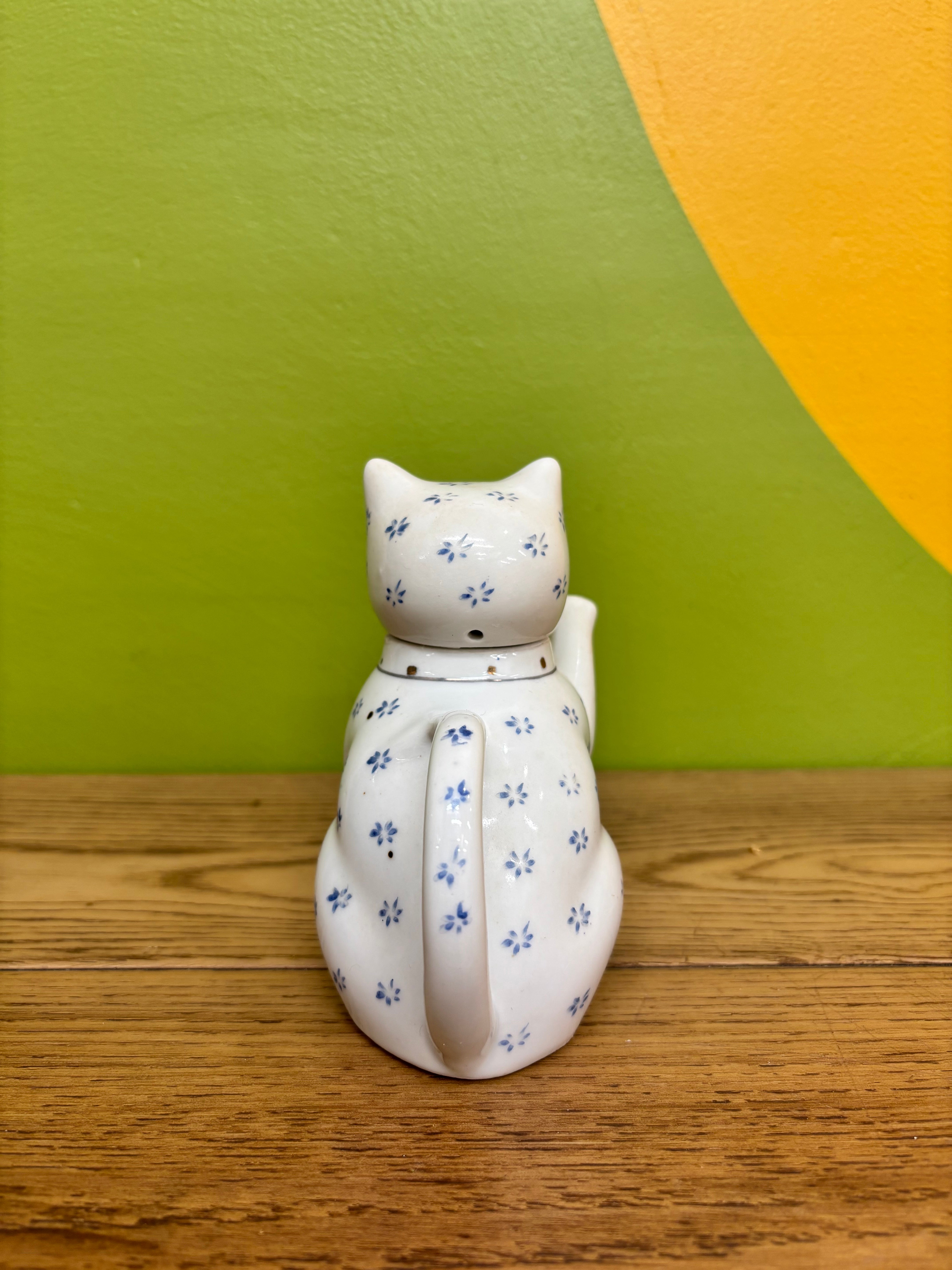 Cat Teapot