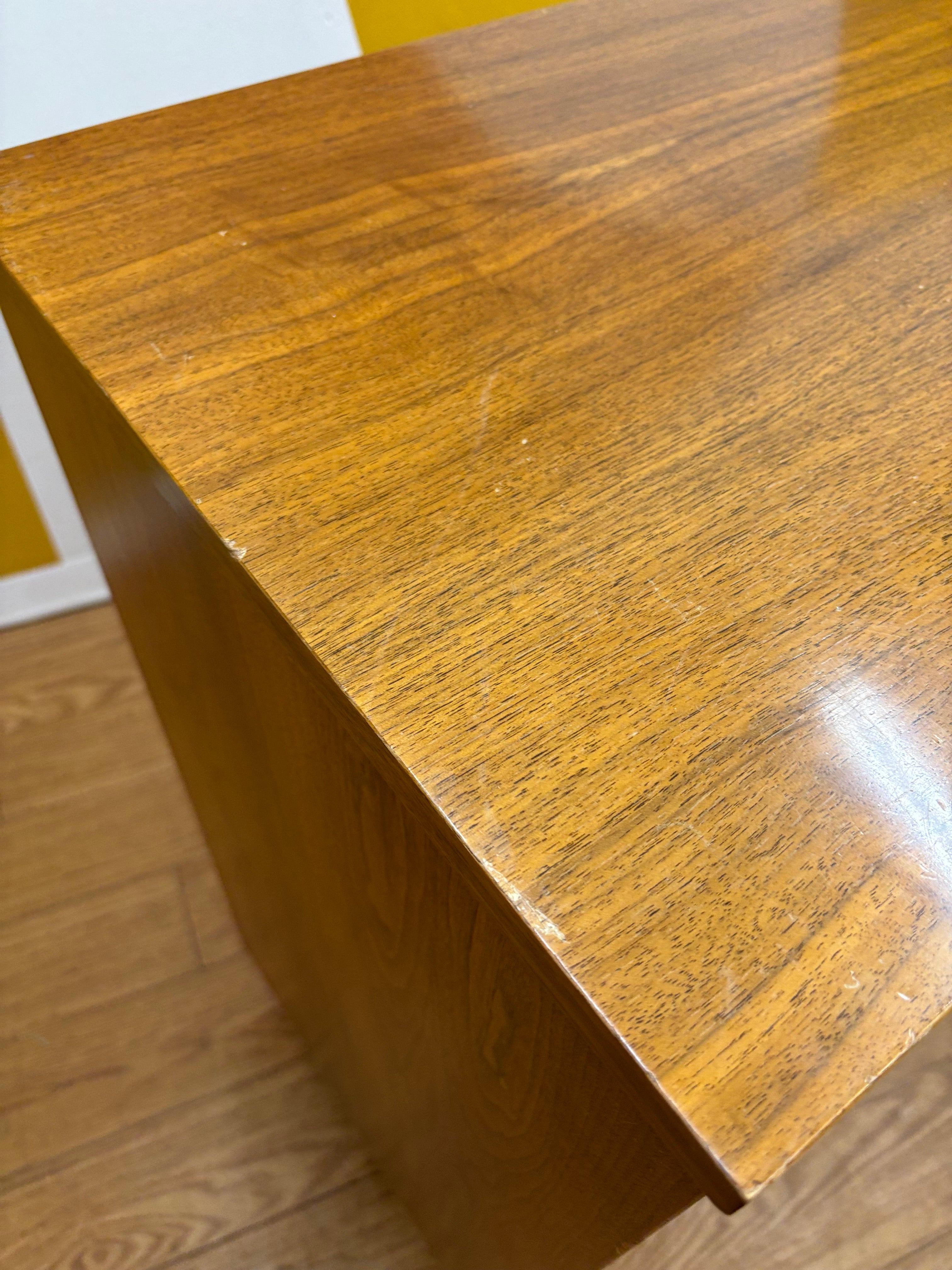 4 Drawer Wood Dresser