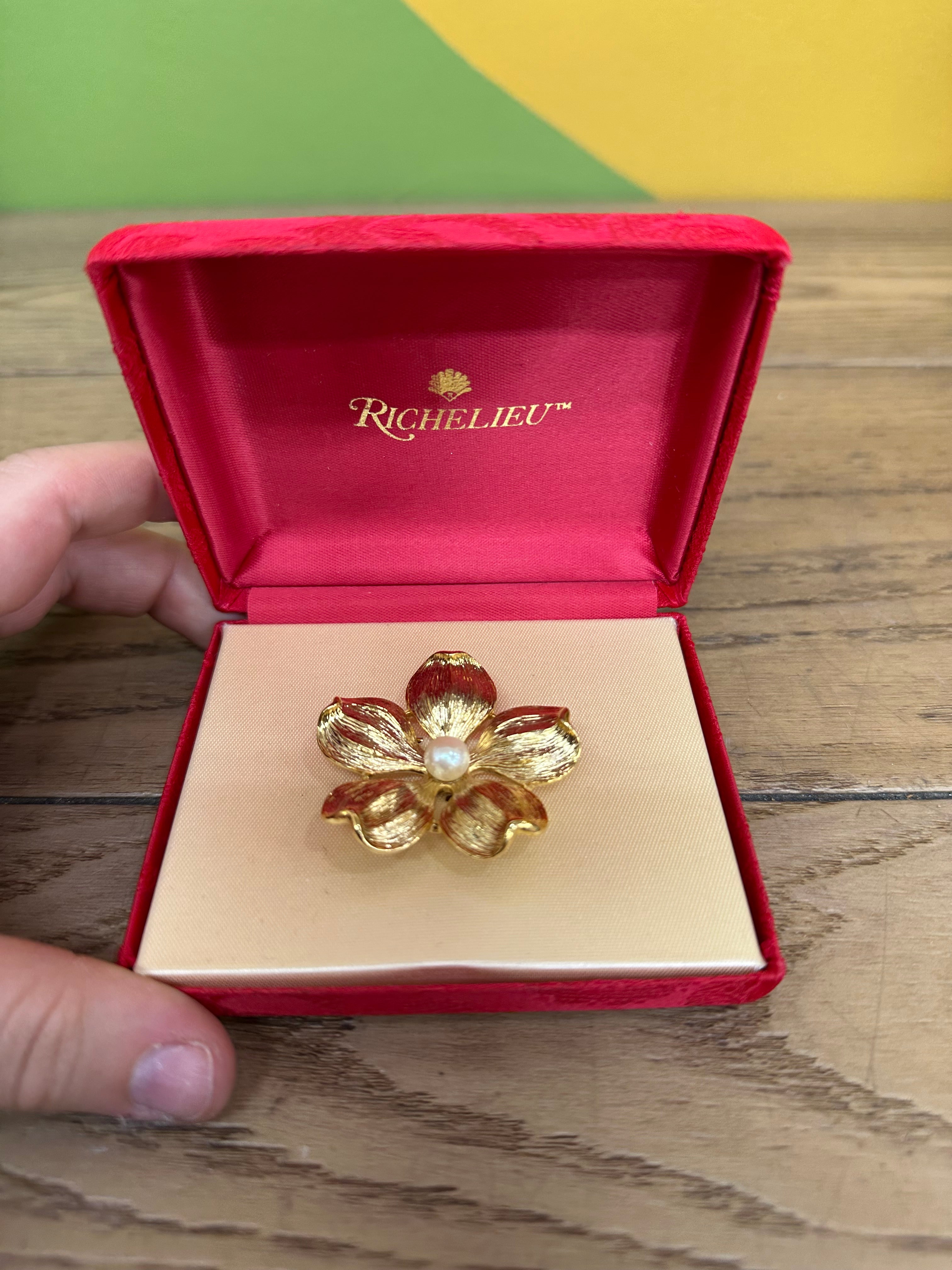 Gold Tone Flower Brooch