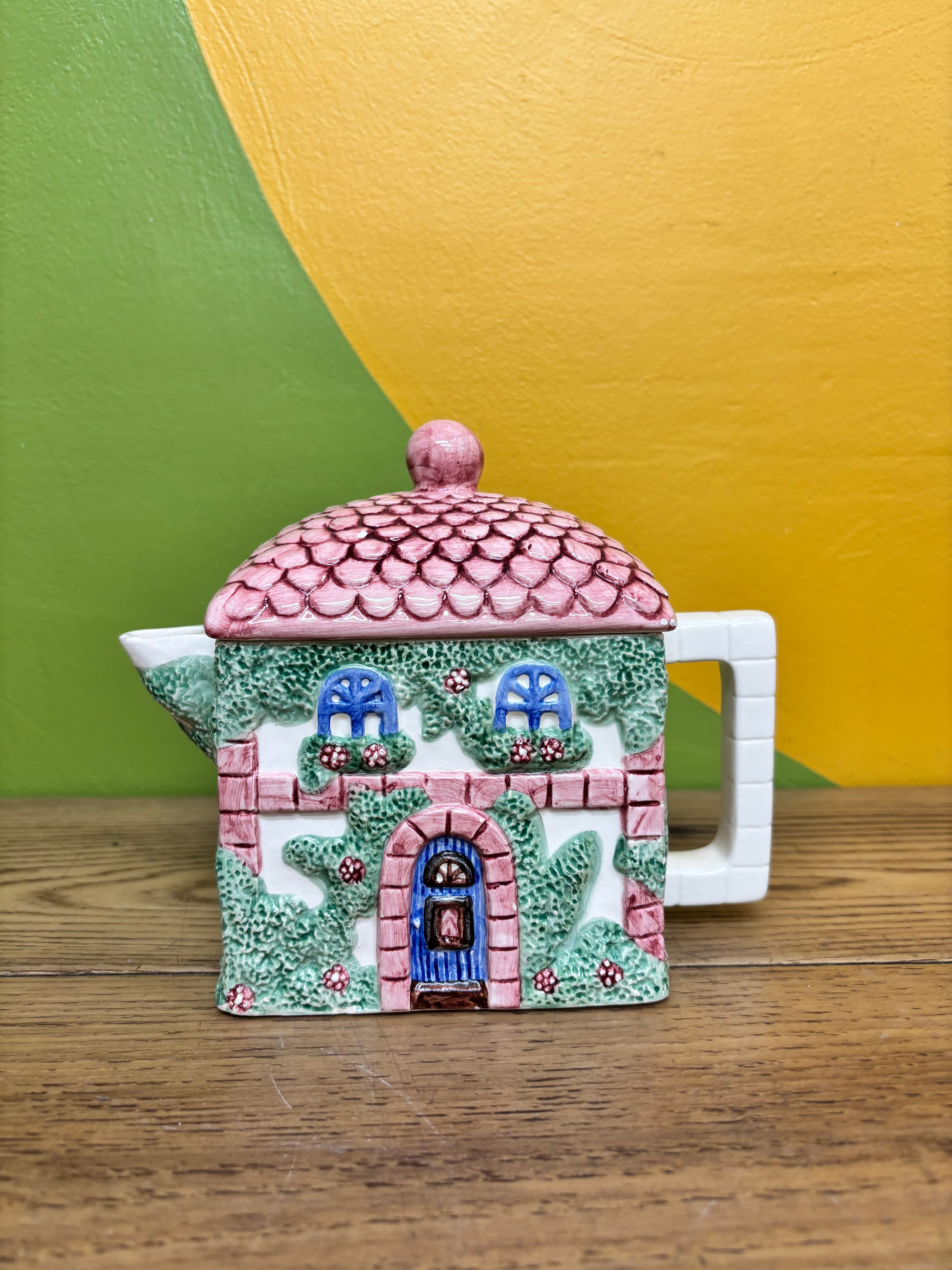 Avon Country Cottage Kitchen Set