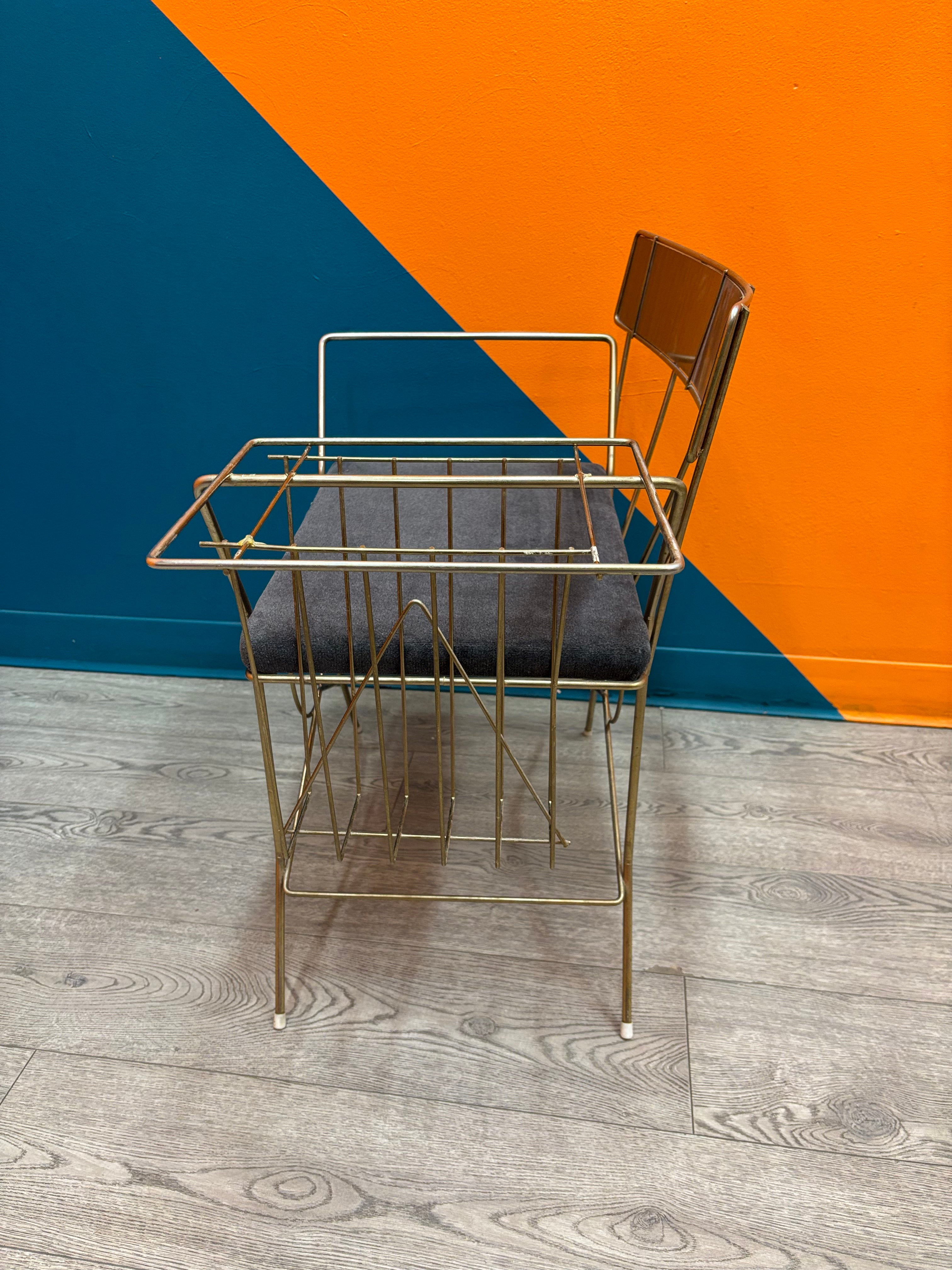 Metal Gossip Bench with Magazine Rack