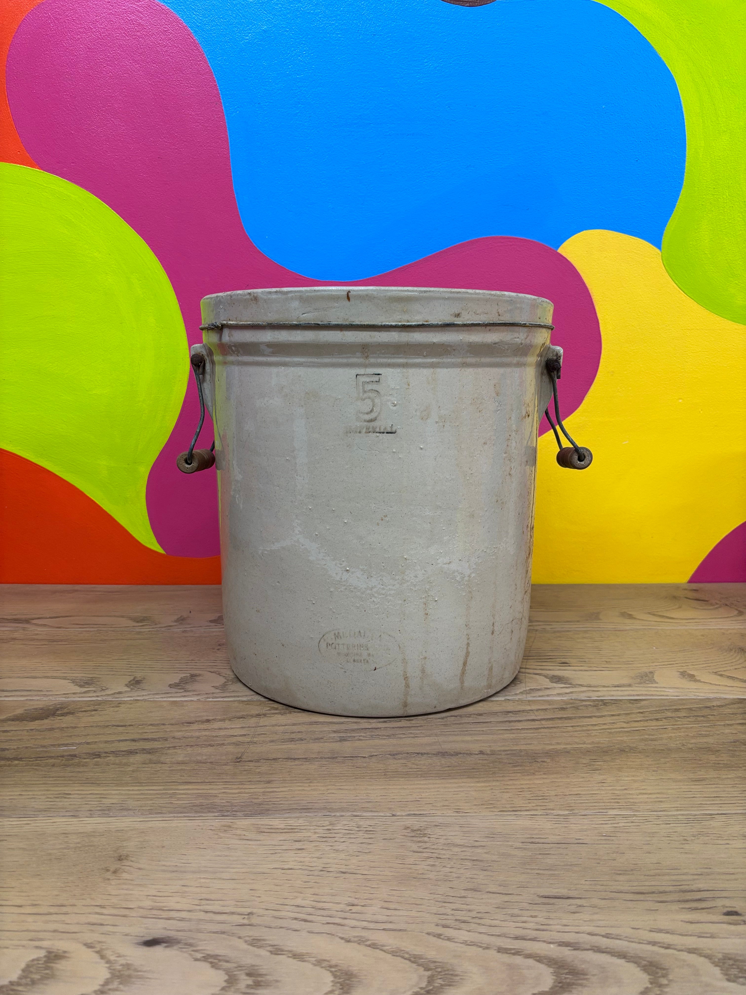 Medalta 5 Gallon Crock