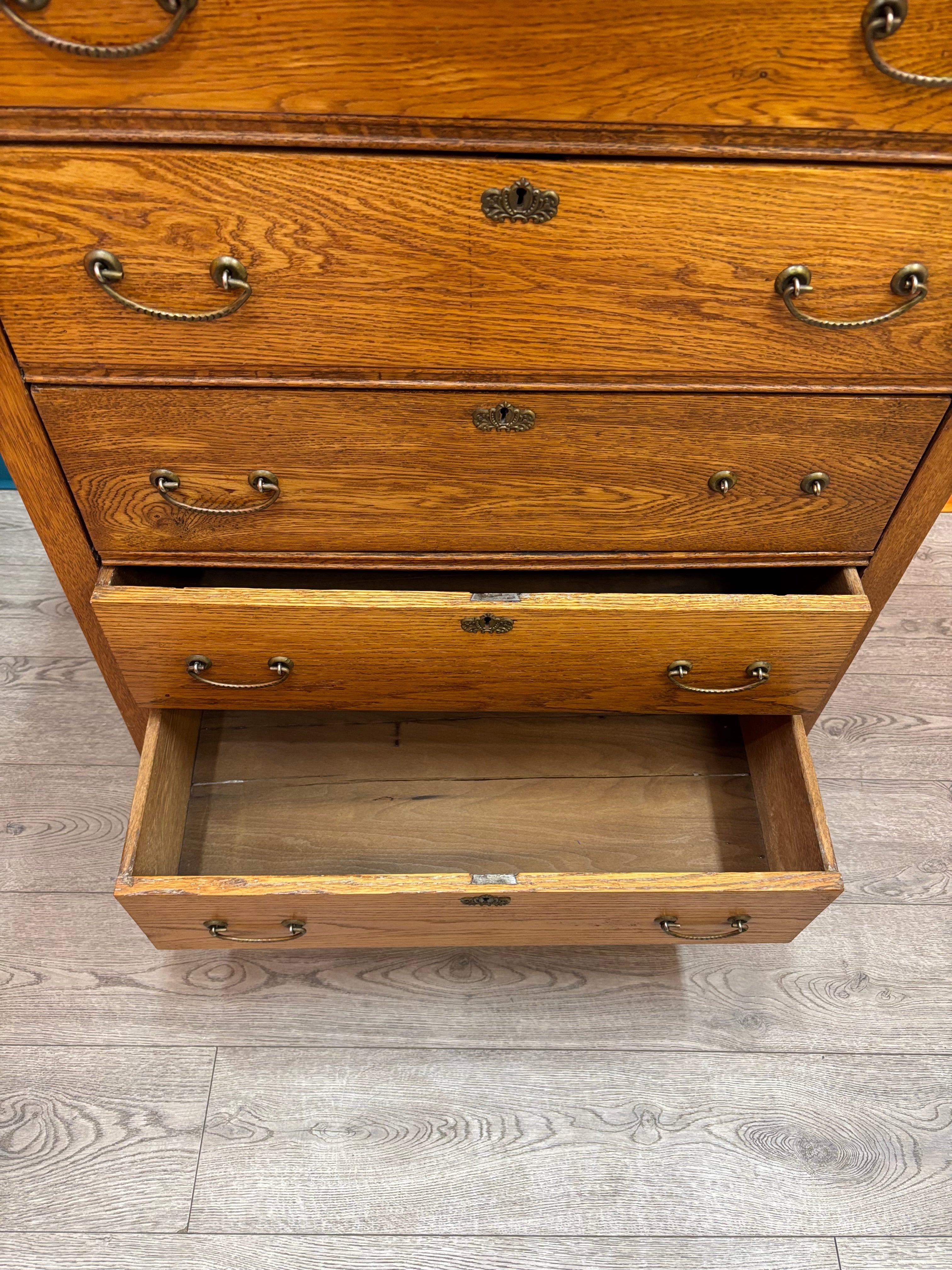 Wood 5 Drawer Dresser