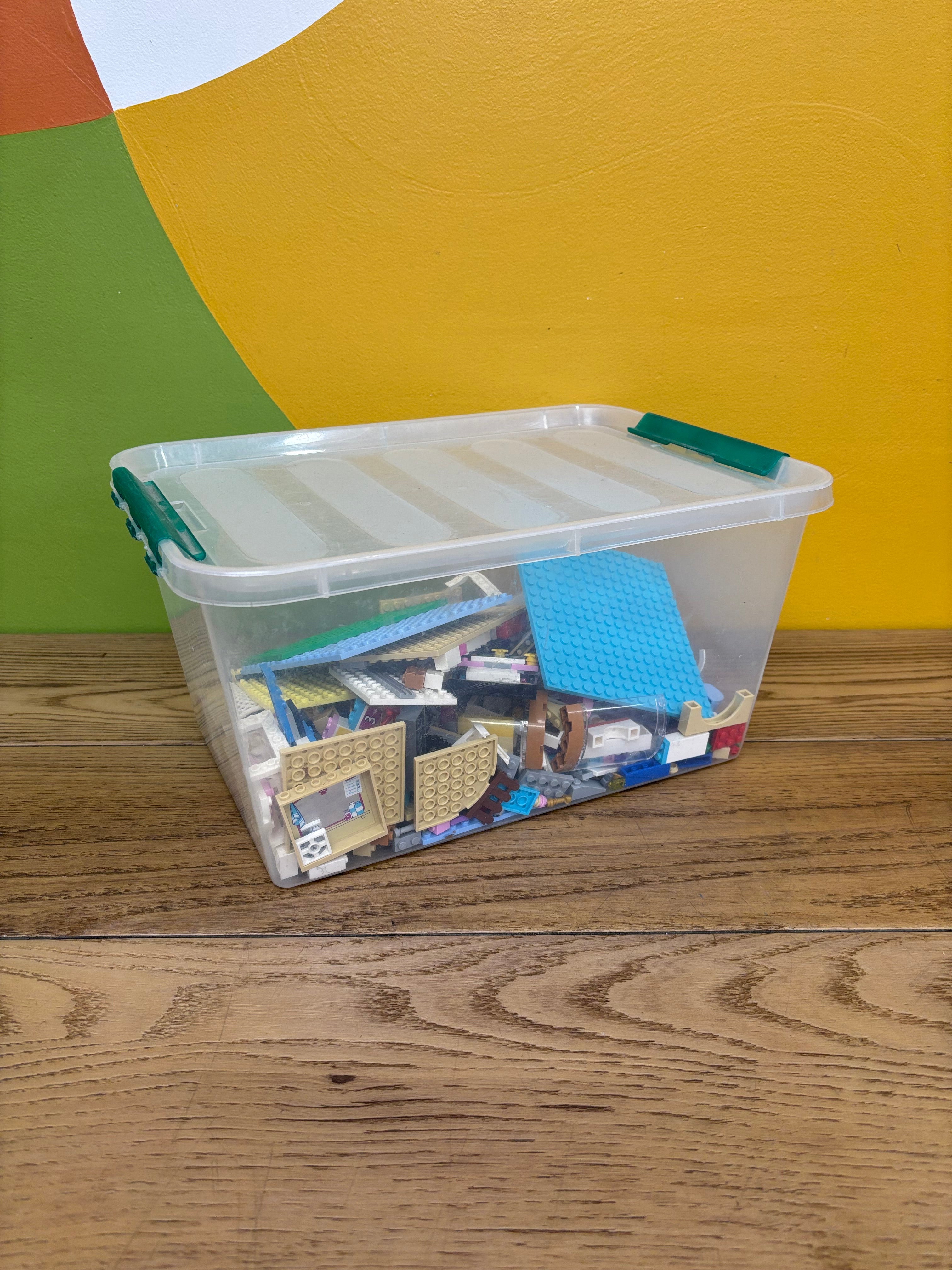 Small Bin of Assorted Lego