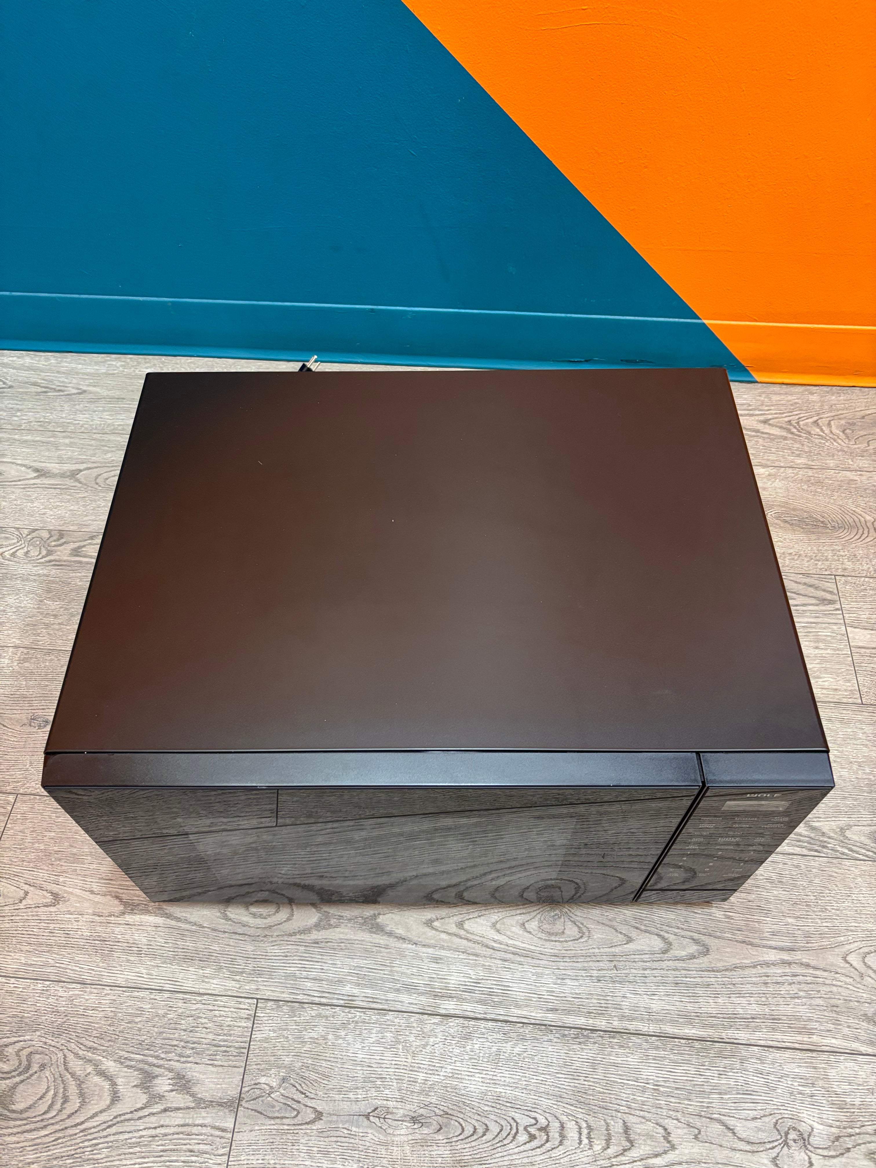 Wolf 24" Microwave with Gourmet Mode