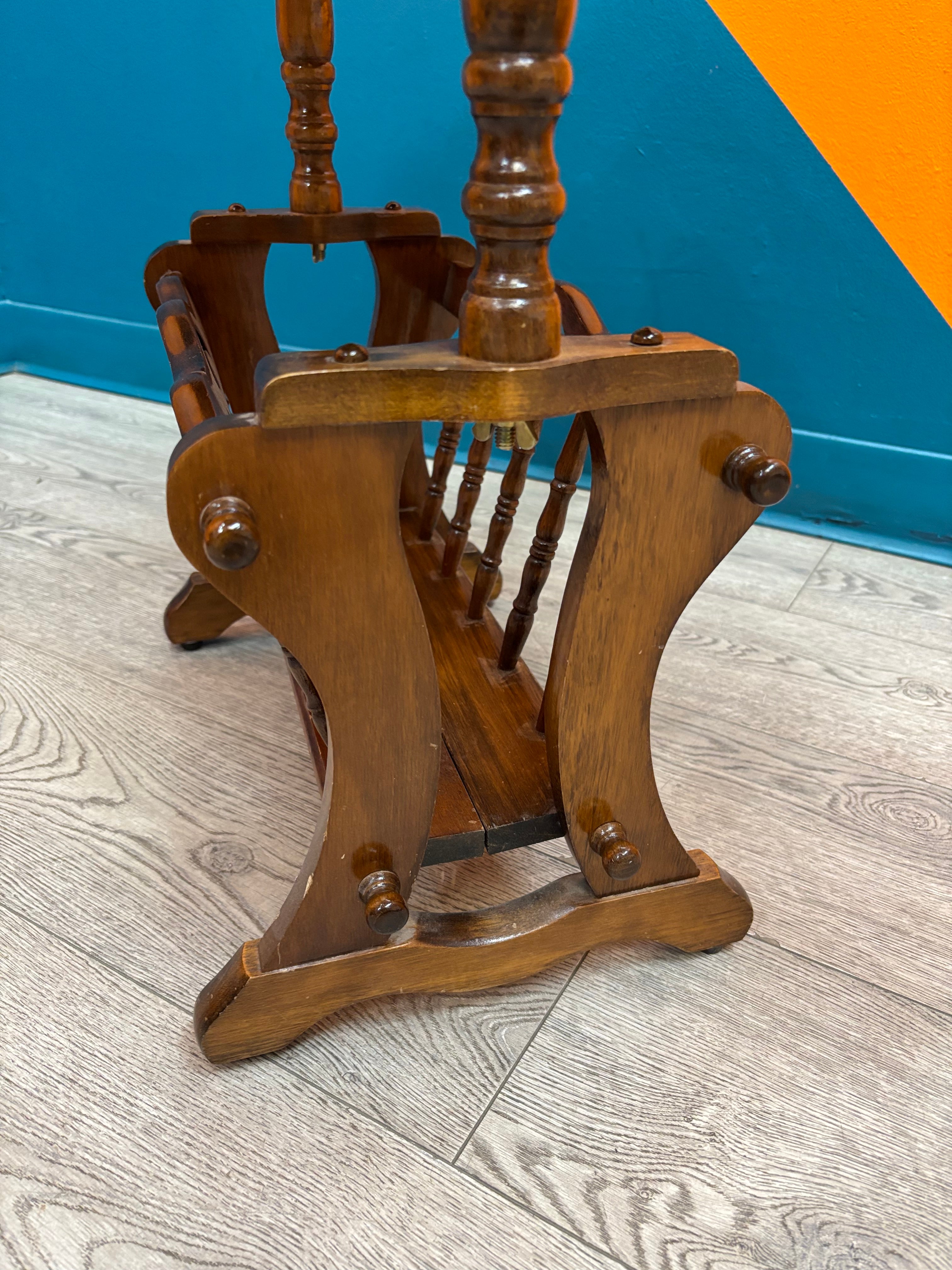 Wood Side Table with Lower Magazine Rack