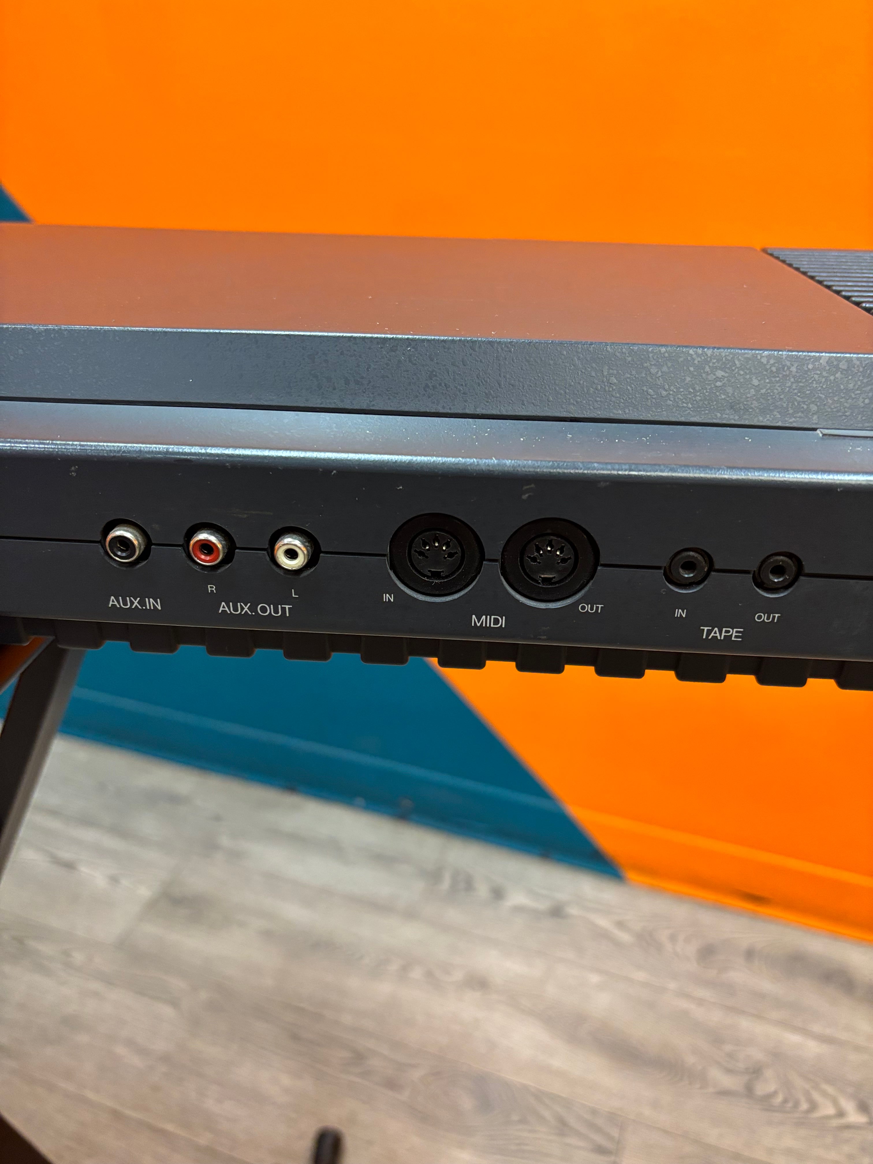 Yamaha PS-6100 Electronic Keyboard & Stand