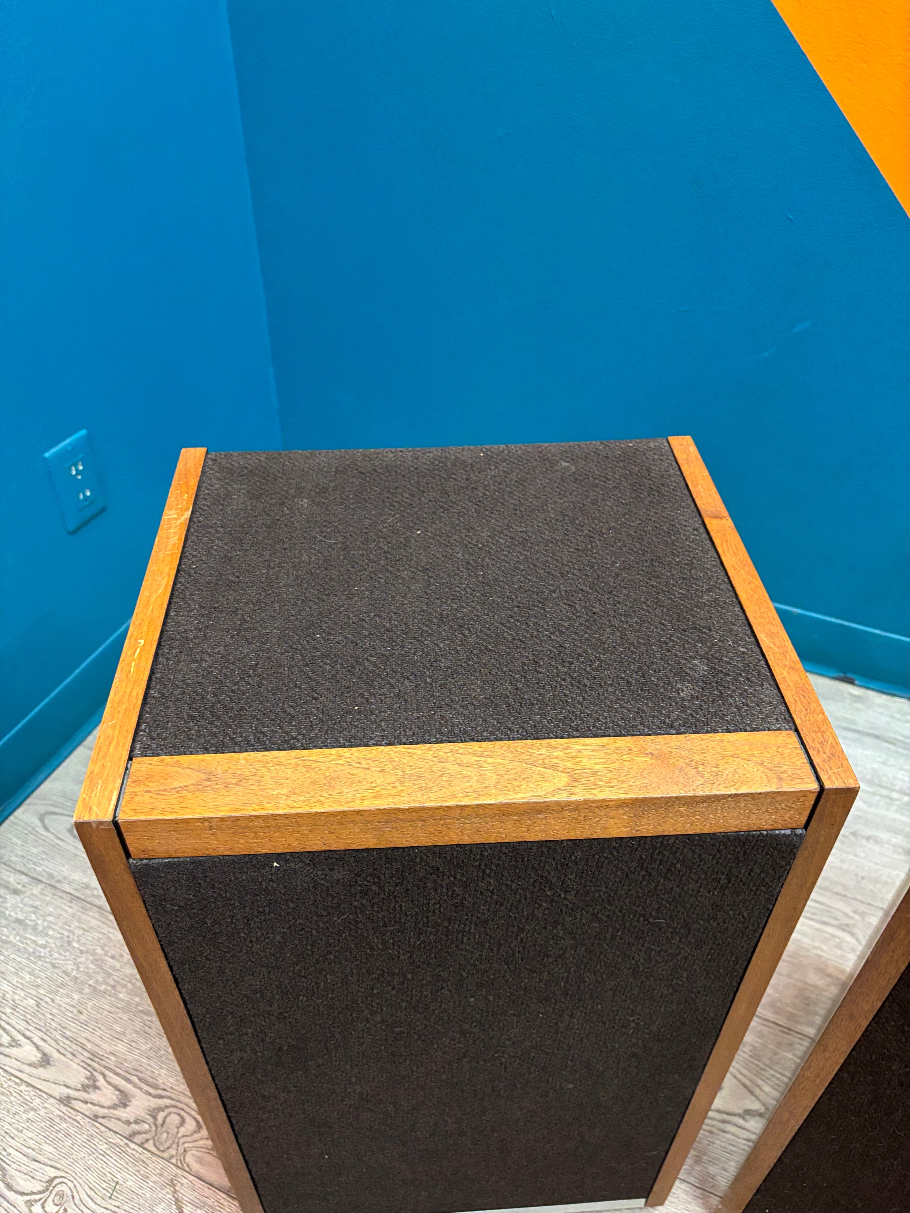 Set of Bose 601 Cabinet Speakers