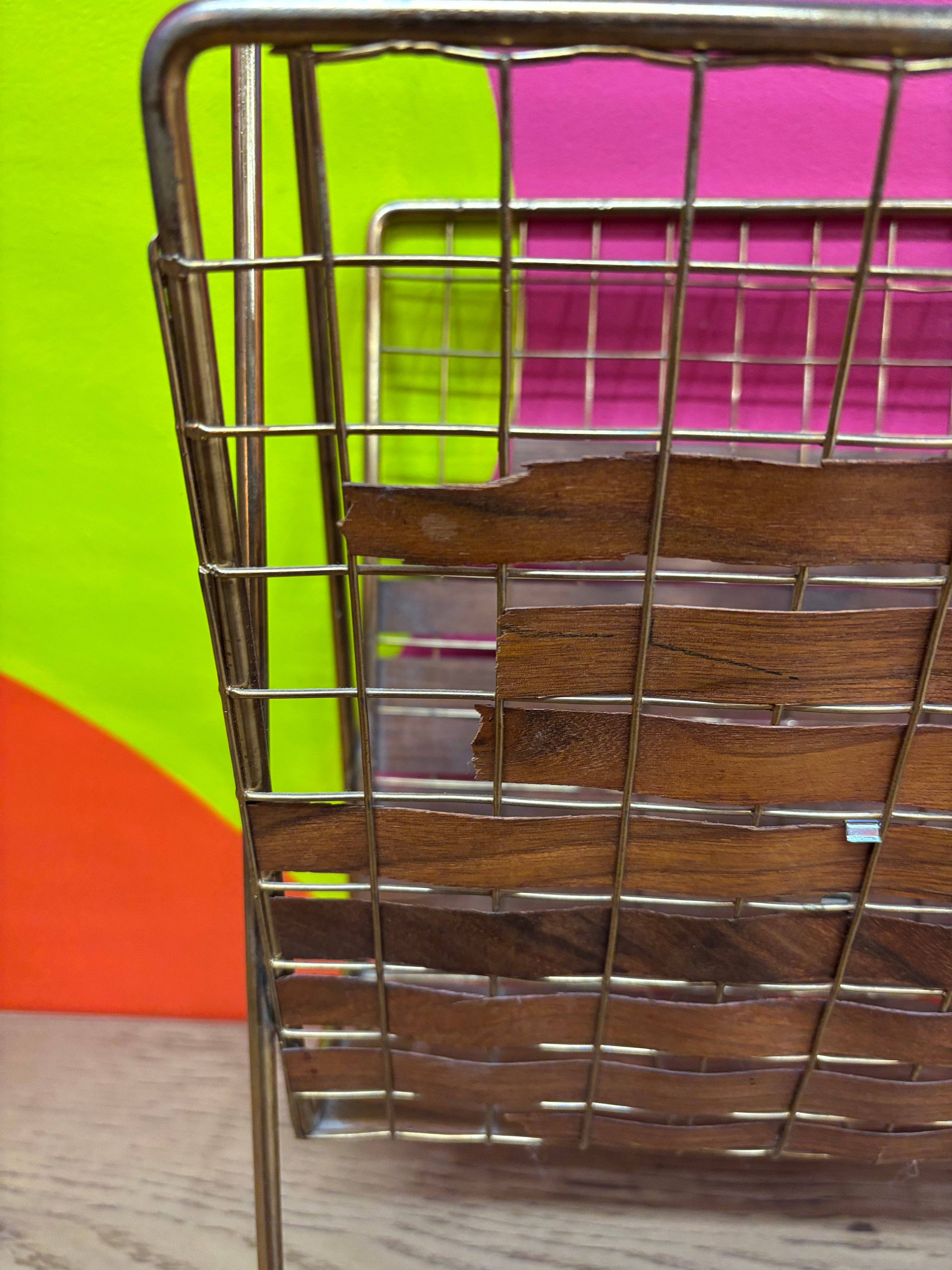 Metal Magazine Rack