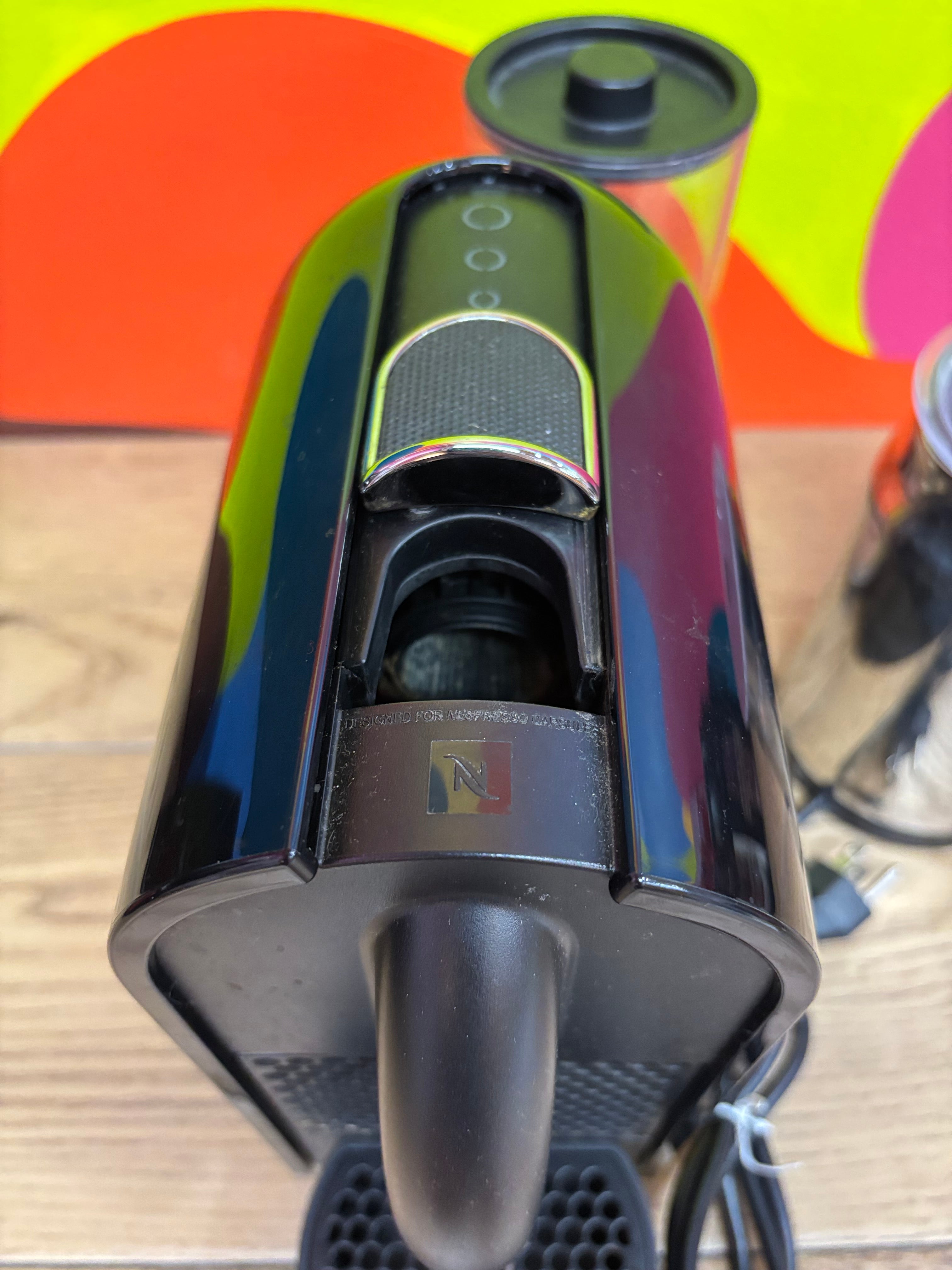 Nespresso Coffee Machine with Aeroccino