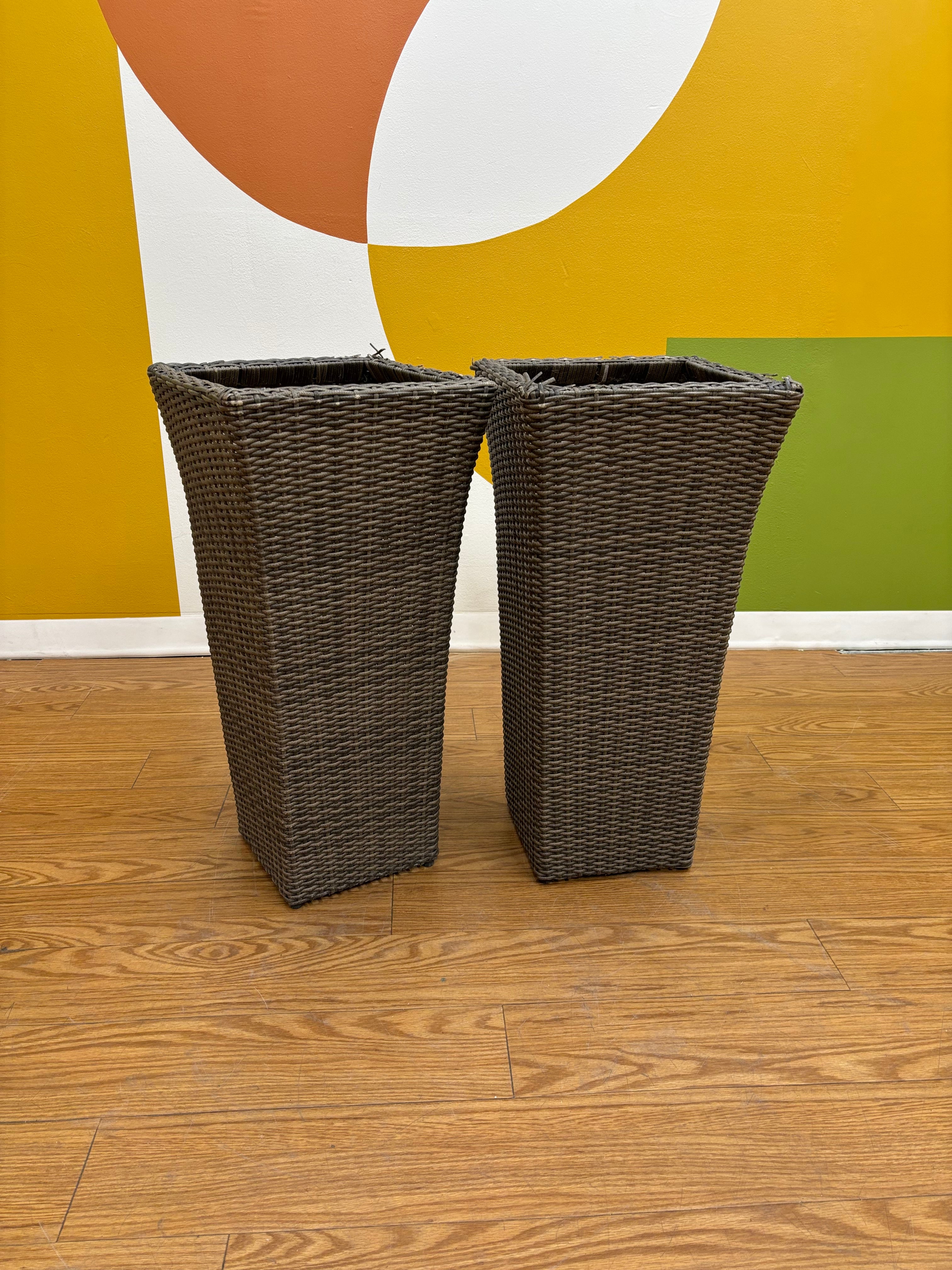 Set of 2 Wicker Planters