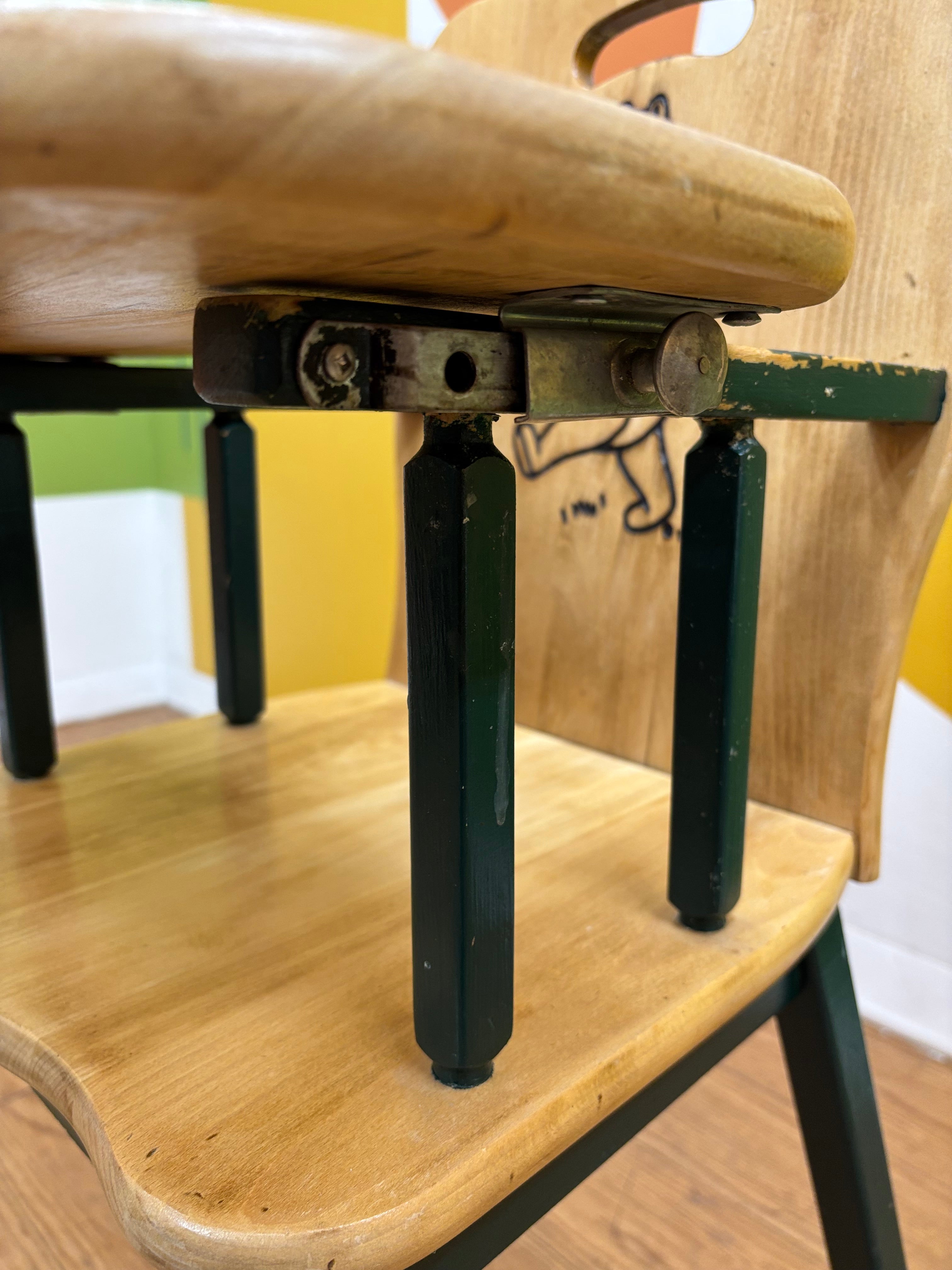 Wood Winnie the Pooh High Chair (Decorative)