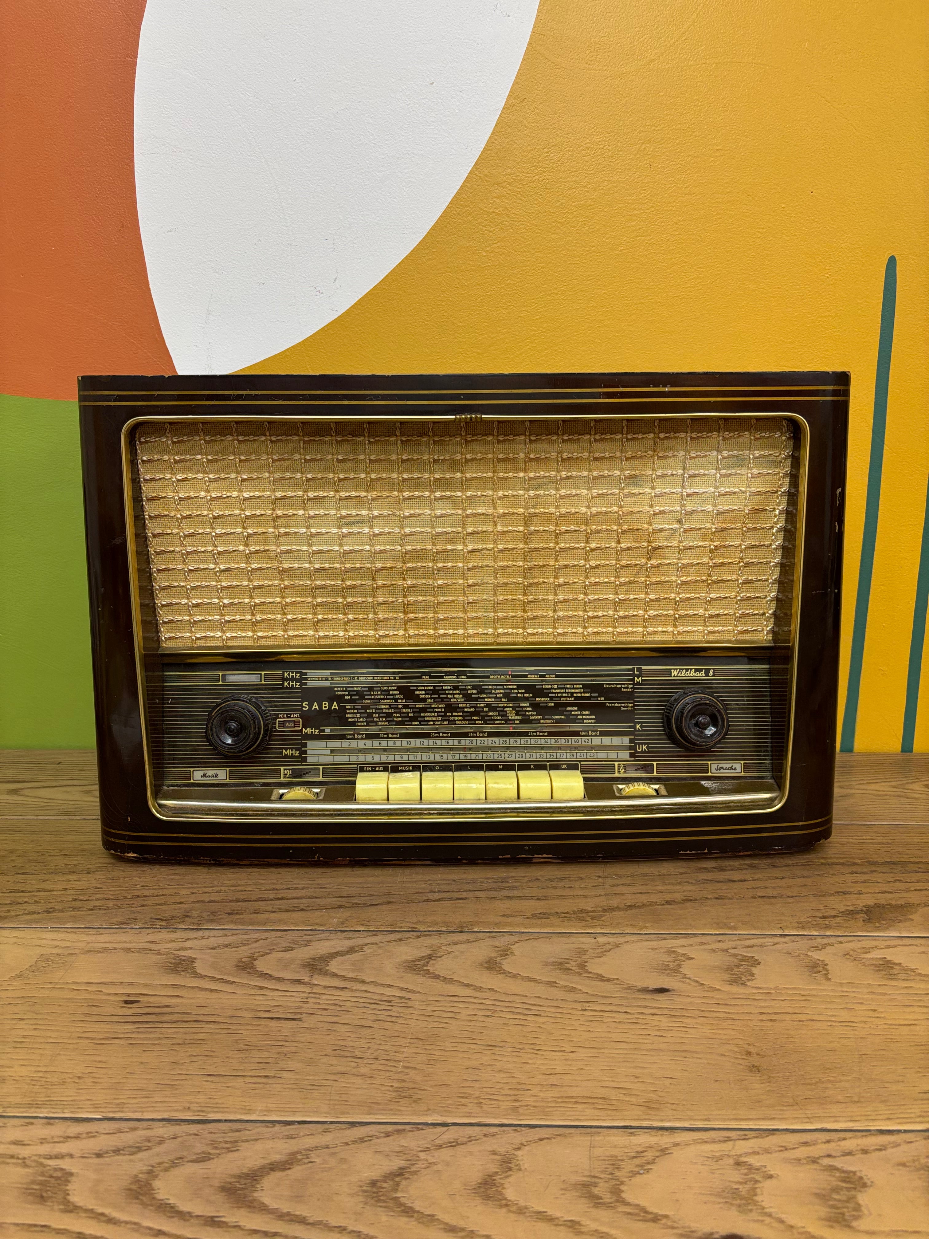 Saba Wildbad 8 Tube Radio