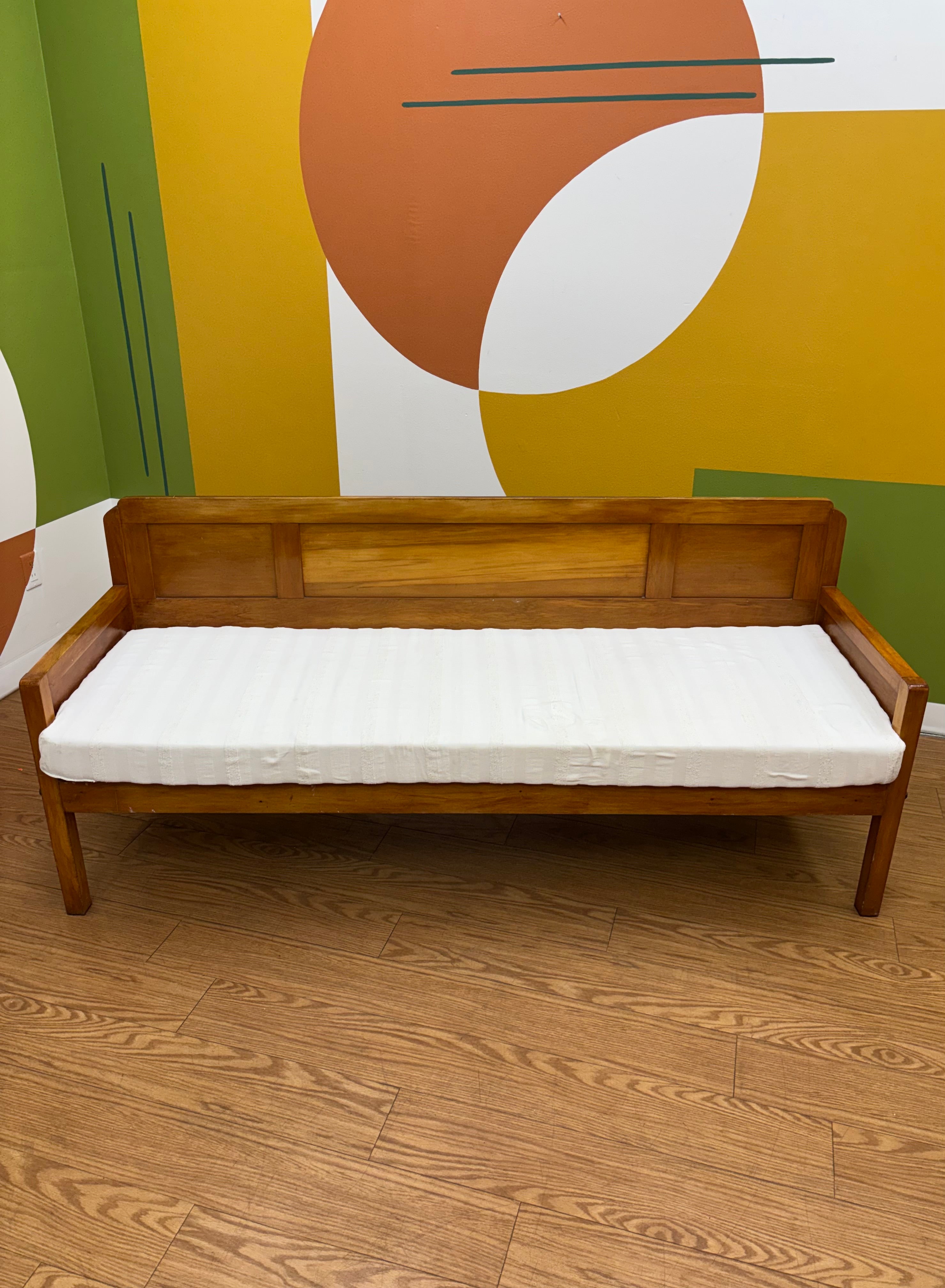 Wood Daybed