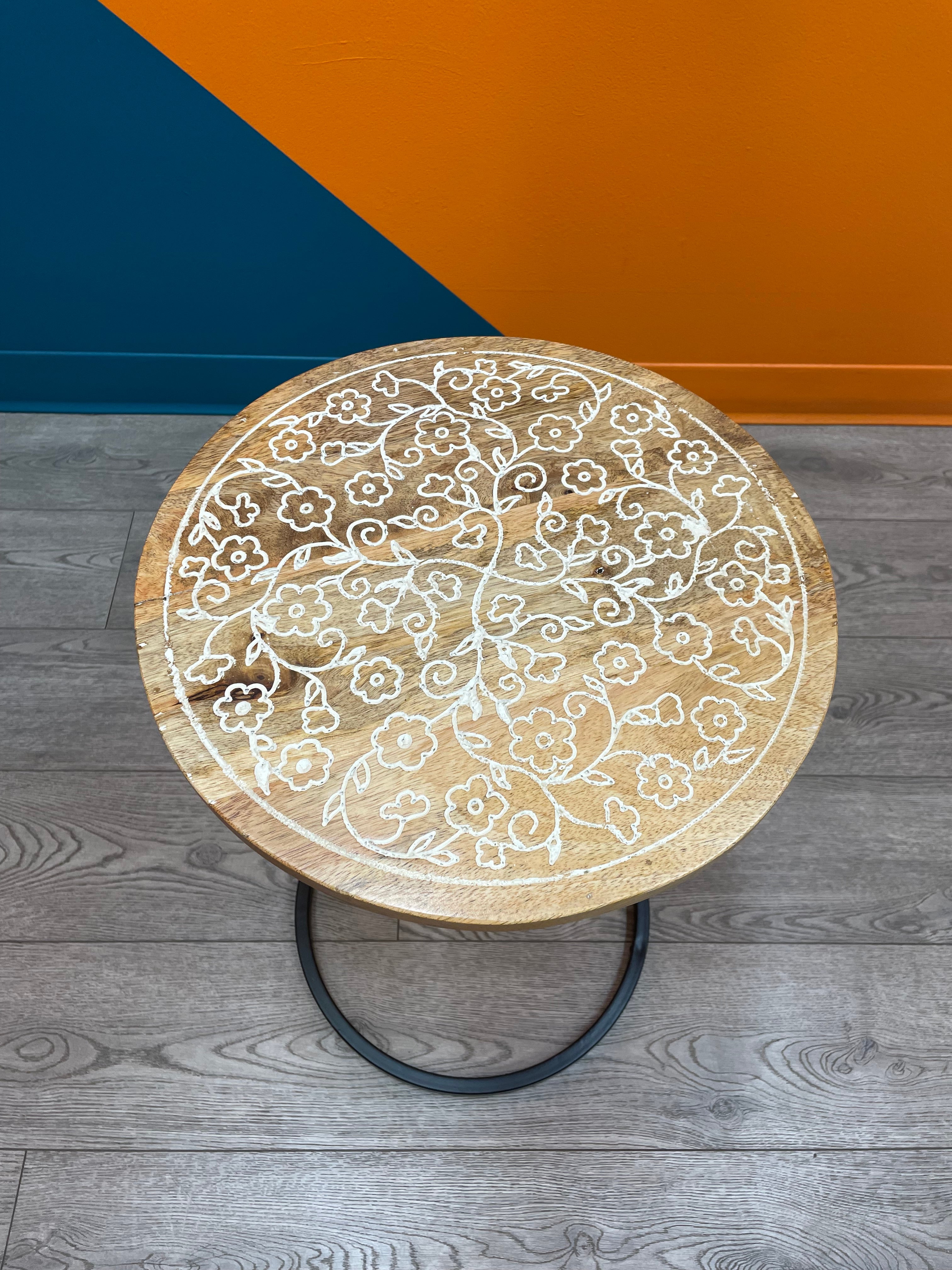 Floral Detailed Round Side Table