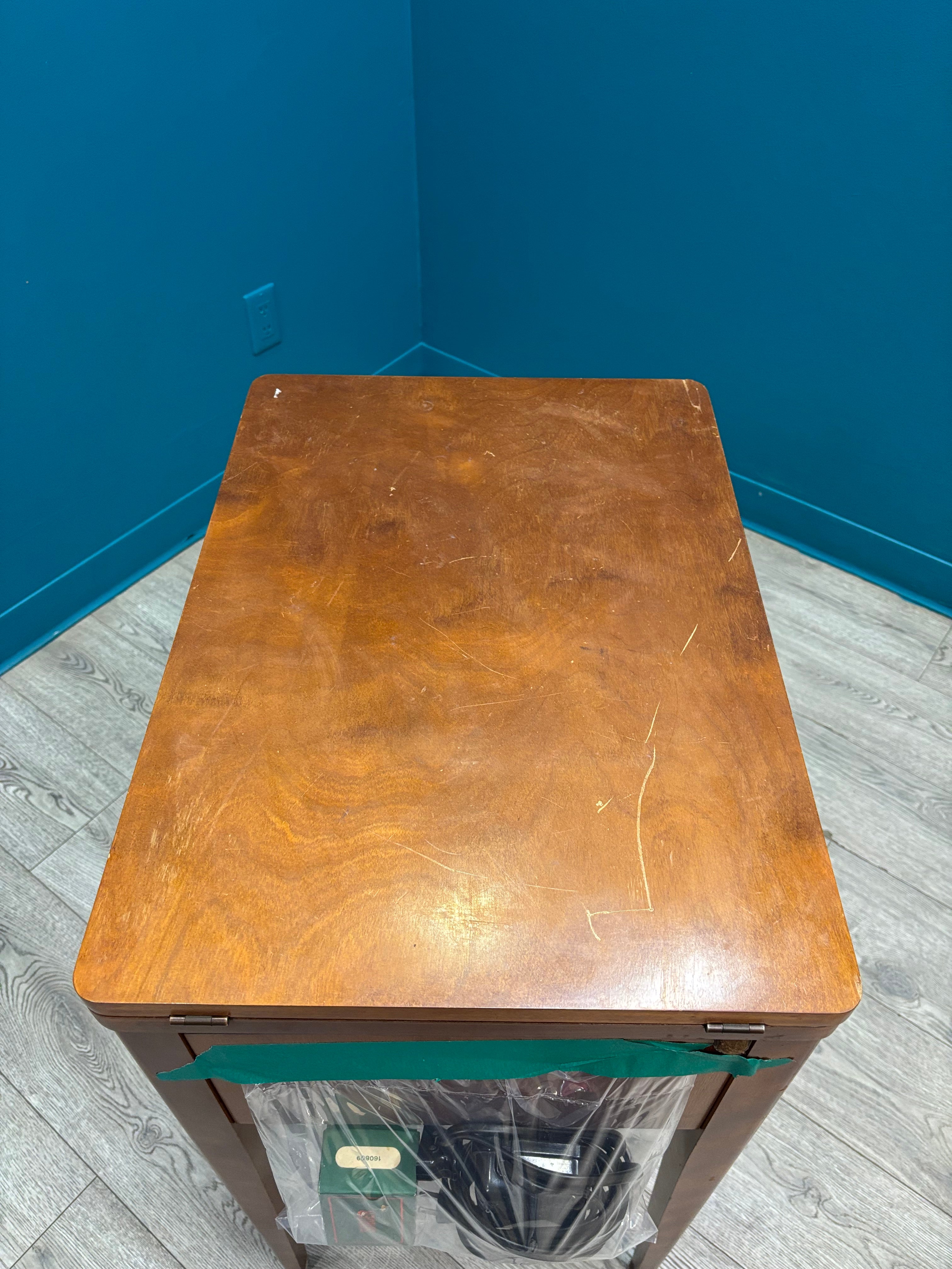 Singer Sewing Machine & Cabinet