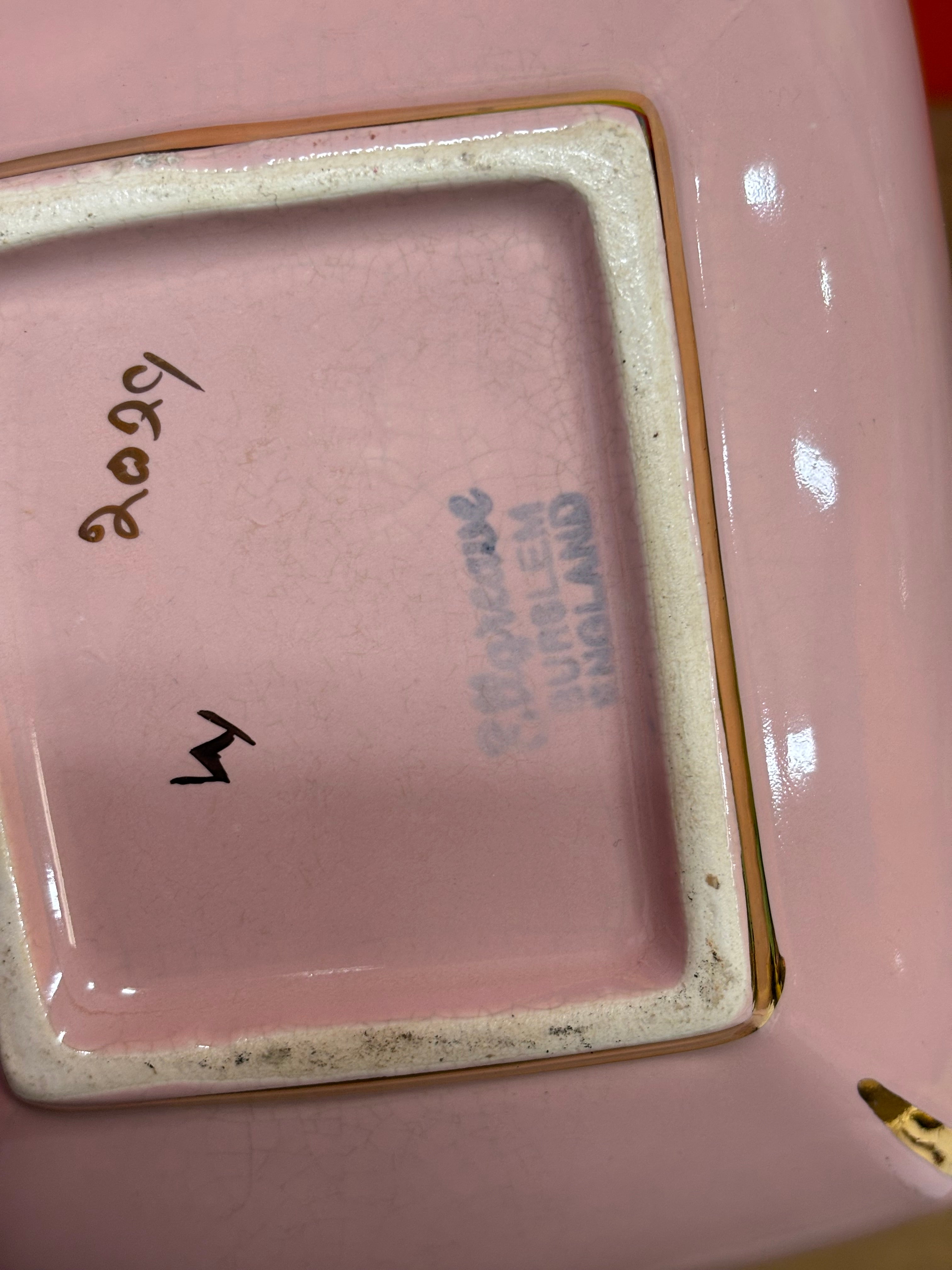Pink Teapot (Ellgreave Pottery Co.)