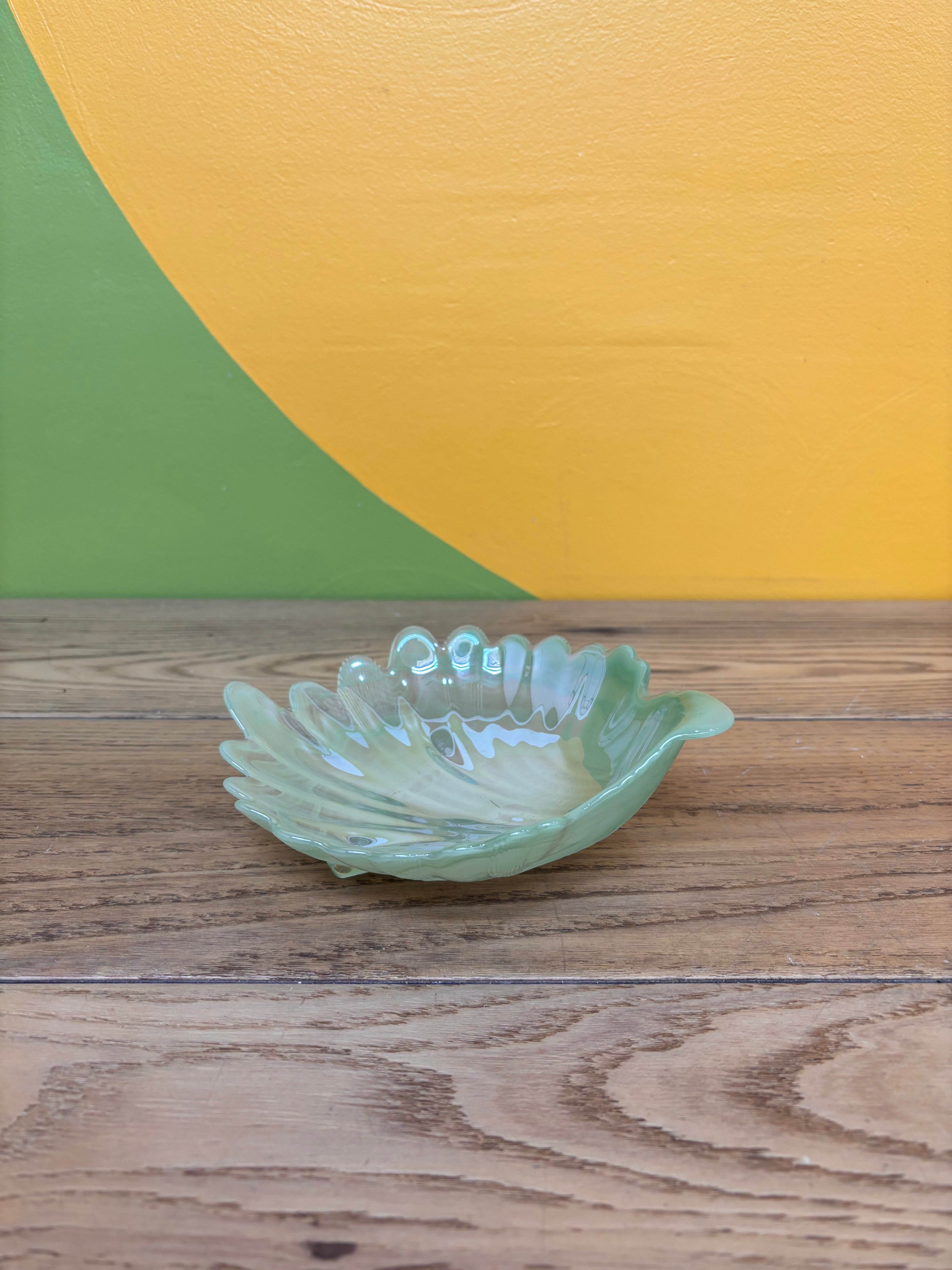Green Shell Dish