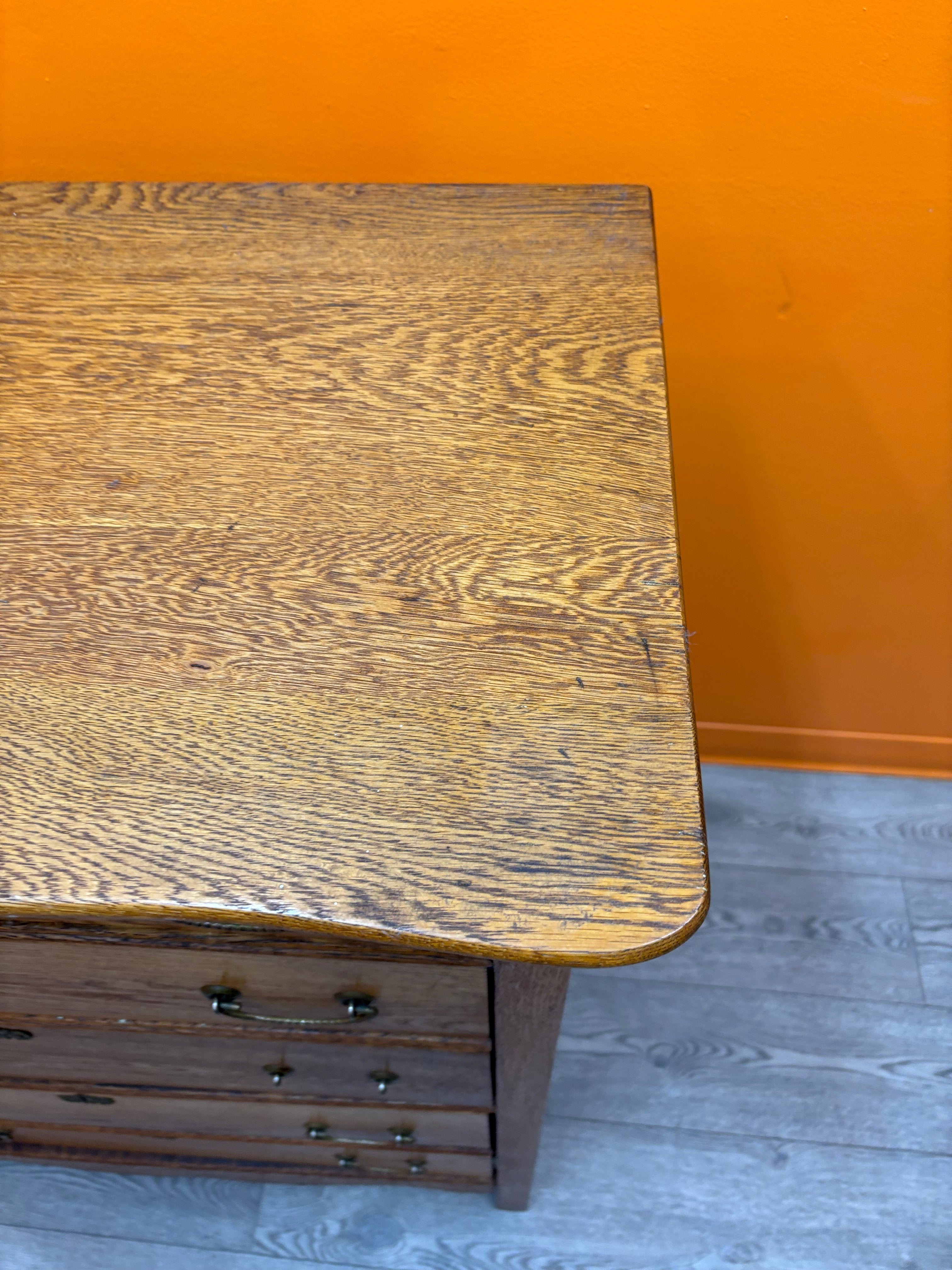 Wood 5 Drawer Dresser