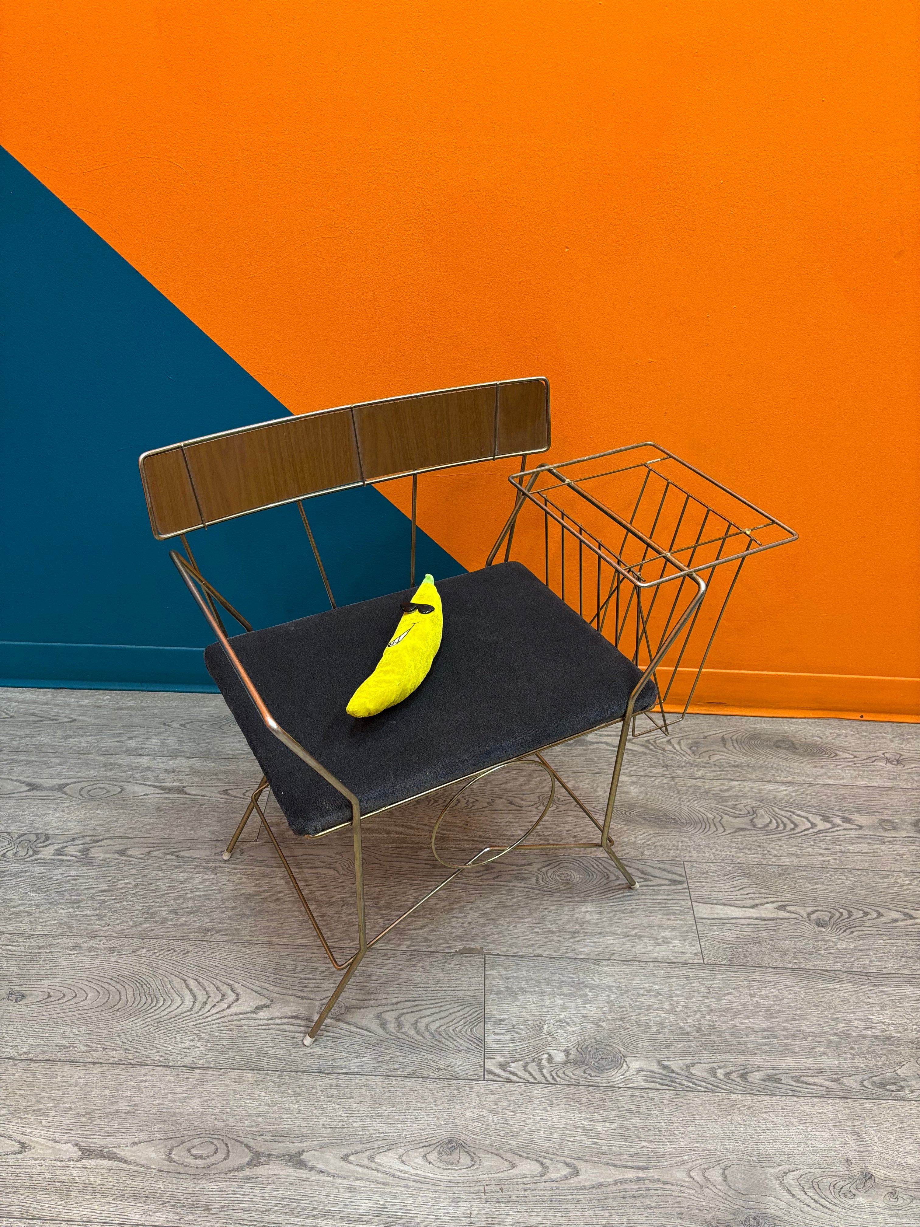 Metal Gossip Bench with Magazine Rack