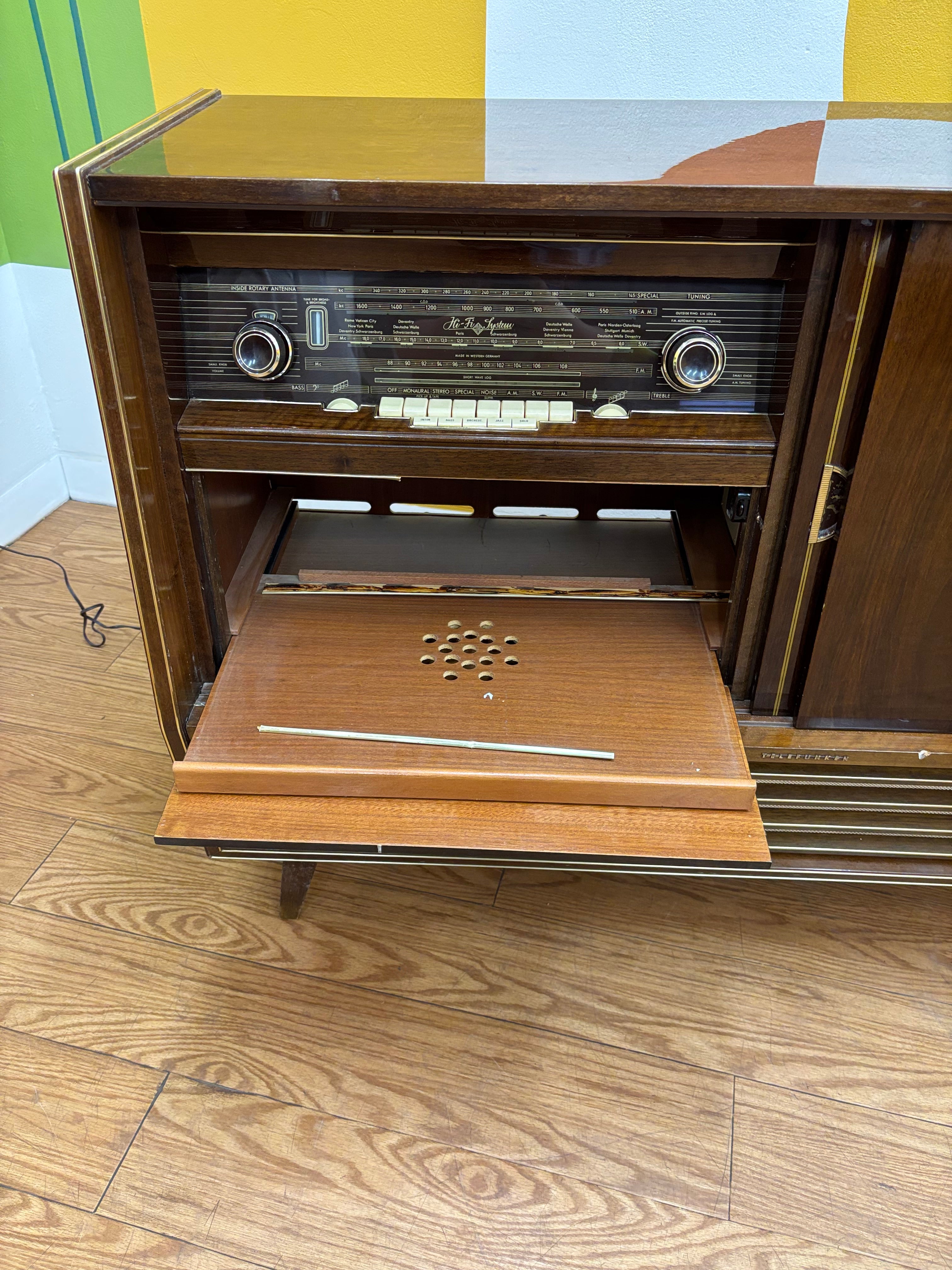 Telefunken Hymnus Hi-Fi Stereo Console (Made in West Germany)