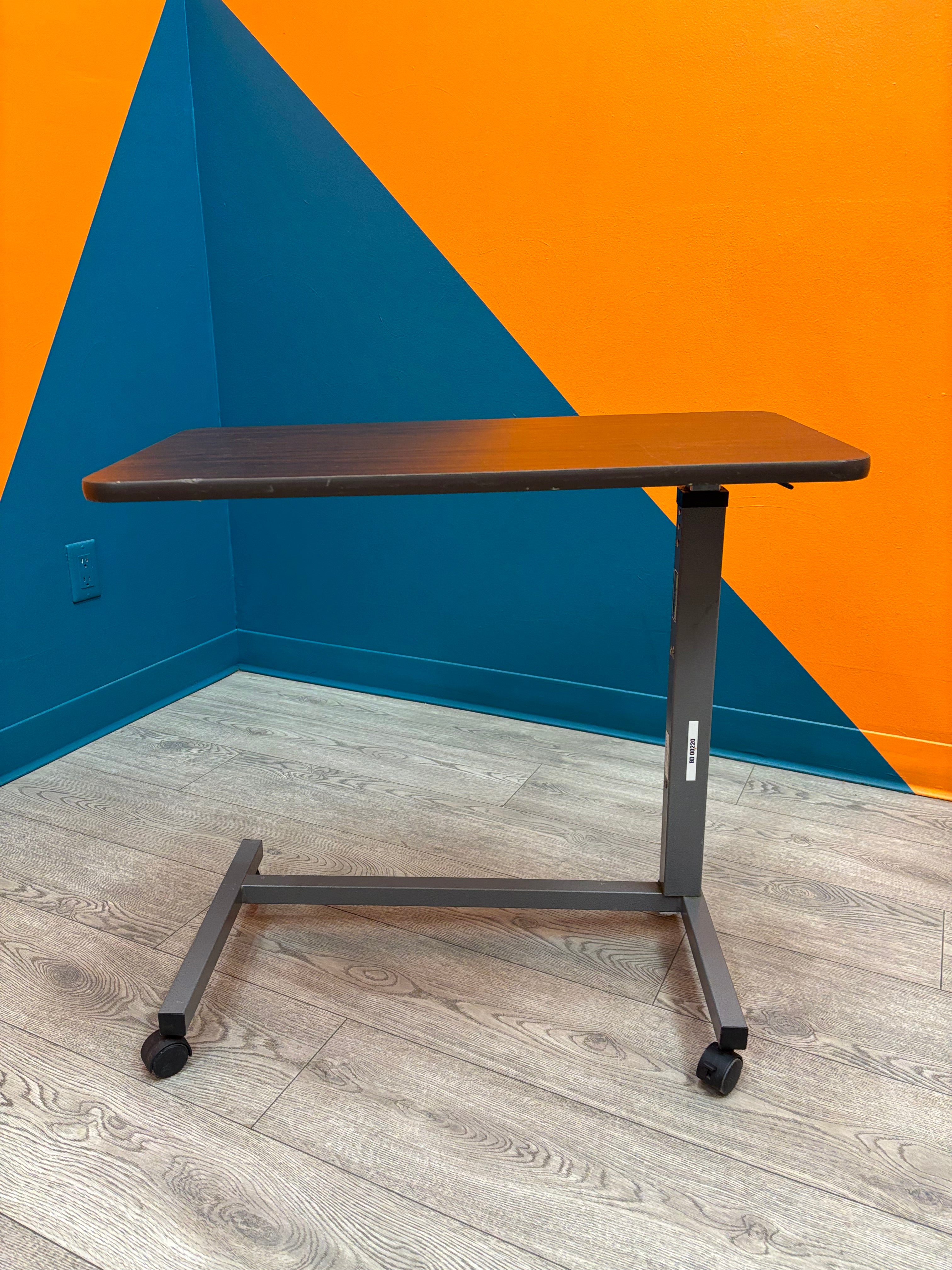 Adjustable Rolling Table