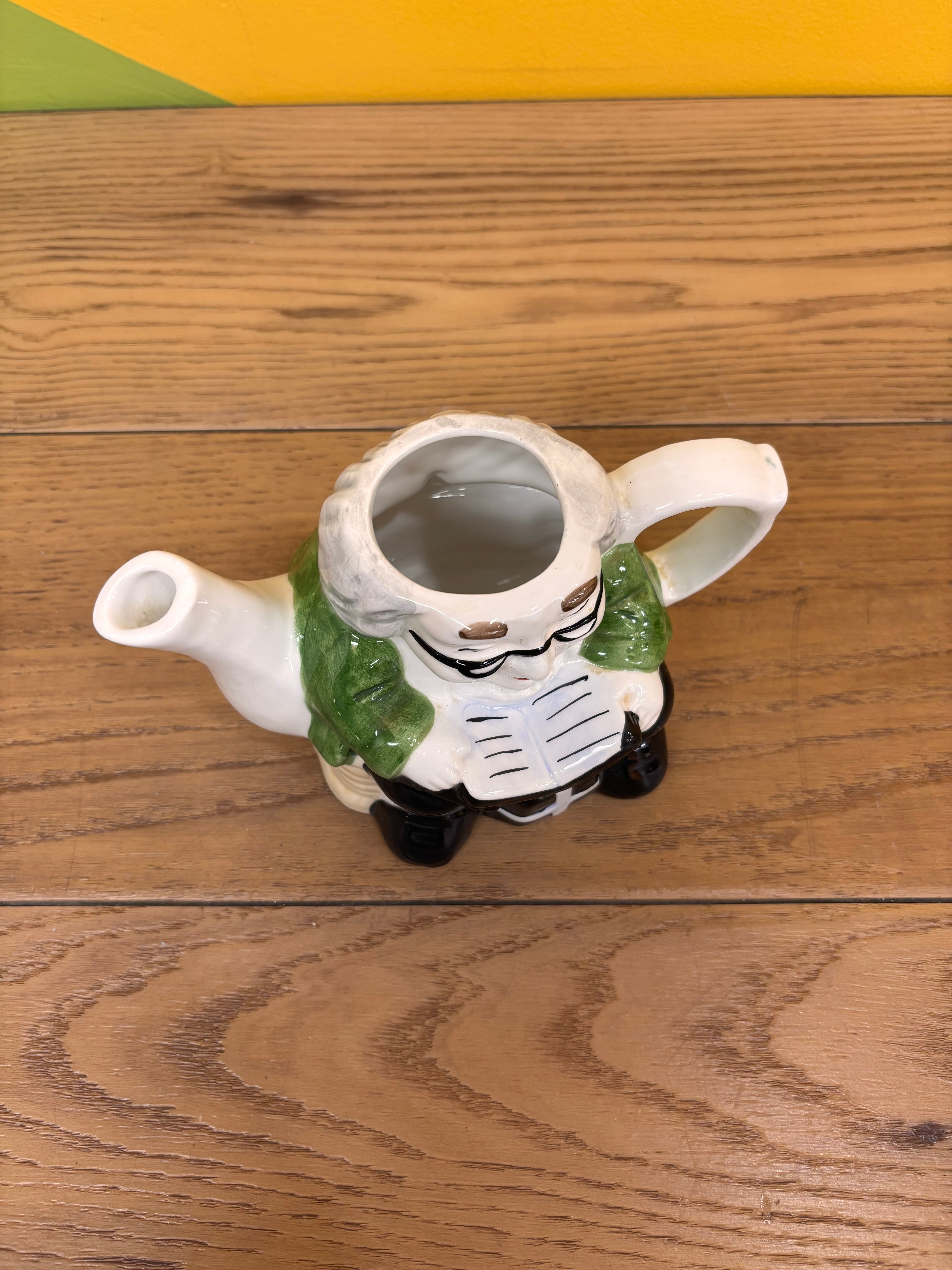 Toby Scholar Teapot