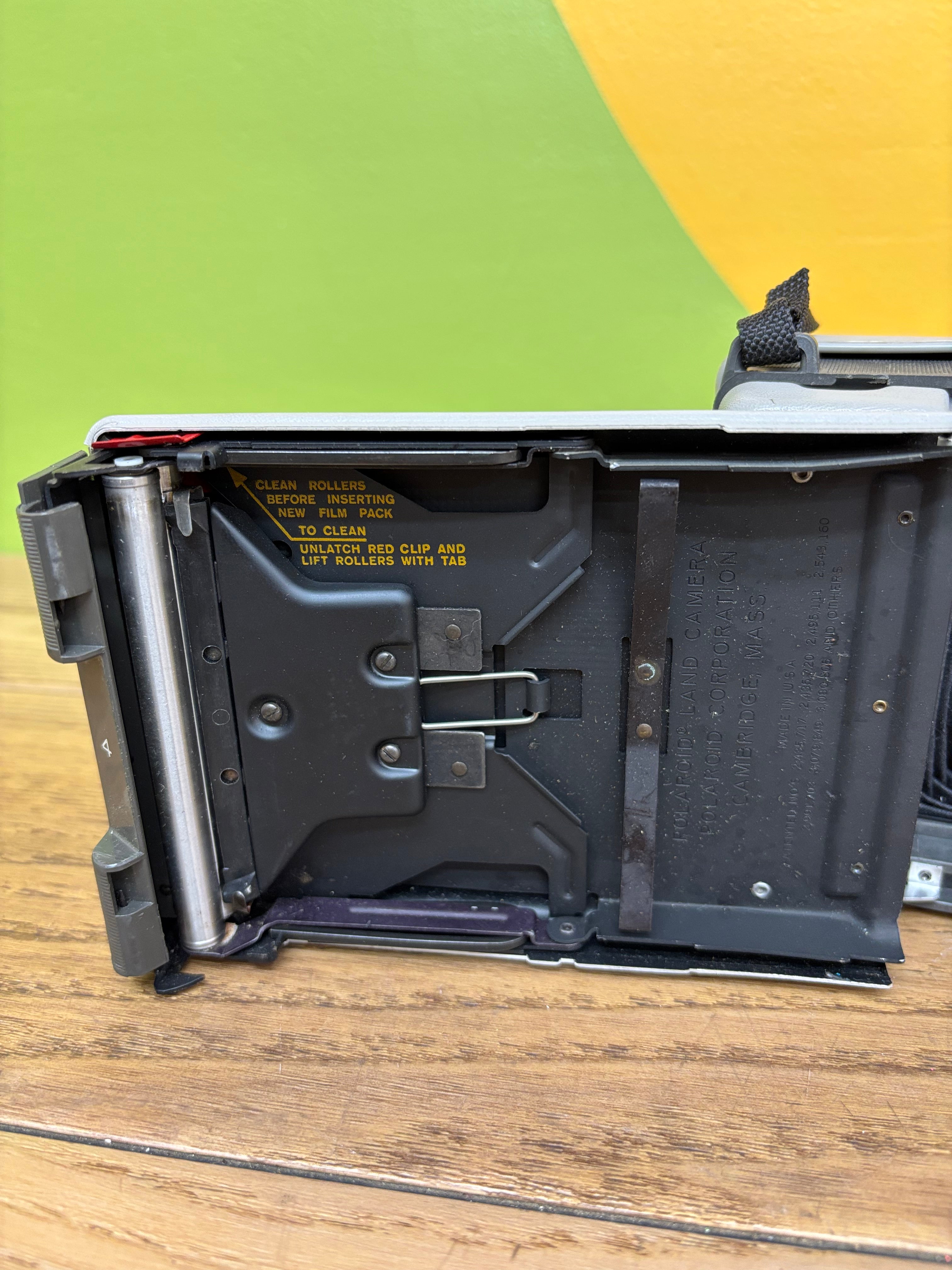 Polaroid Automatic 210 Land Camera